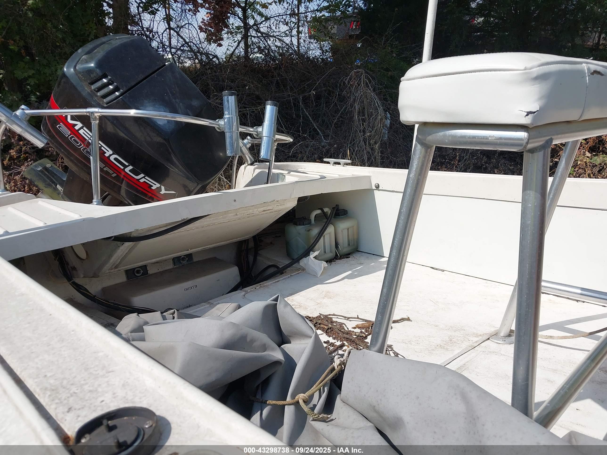 BOSTON WHALER image 8