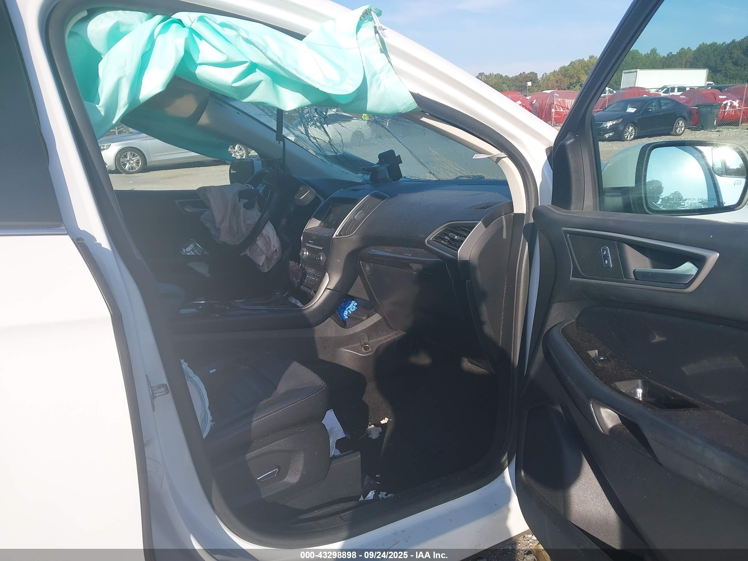 FORD EDGE image 5