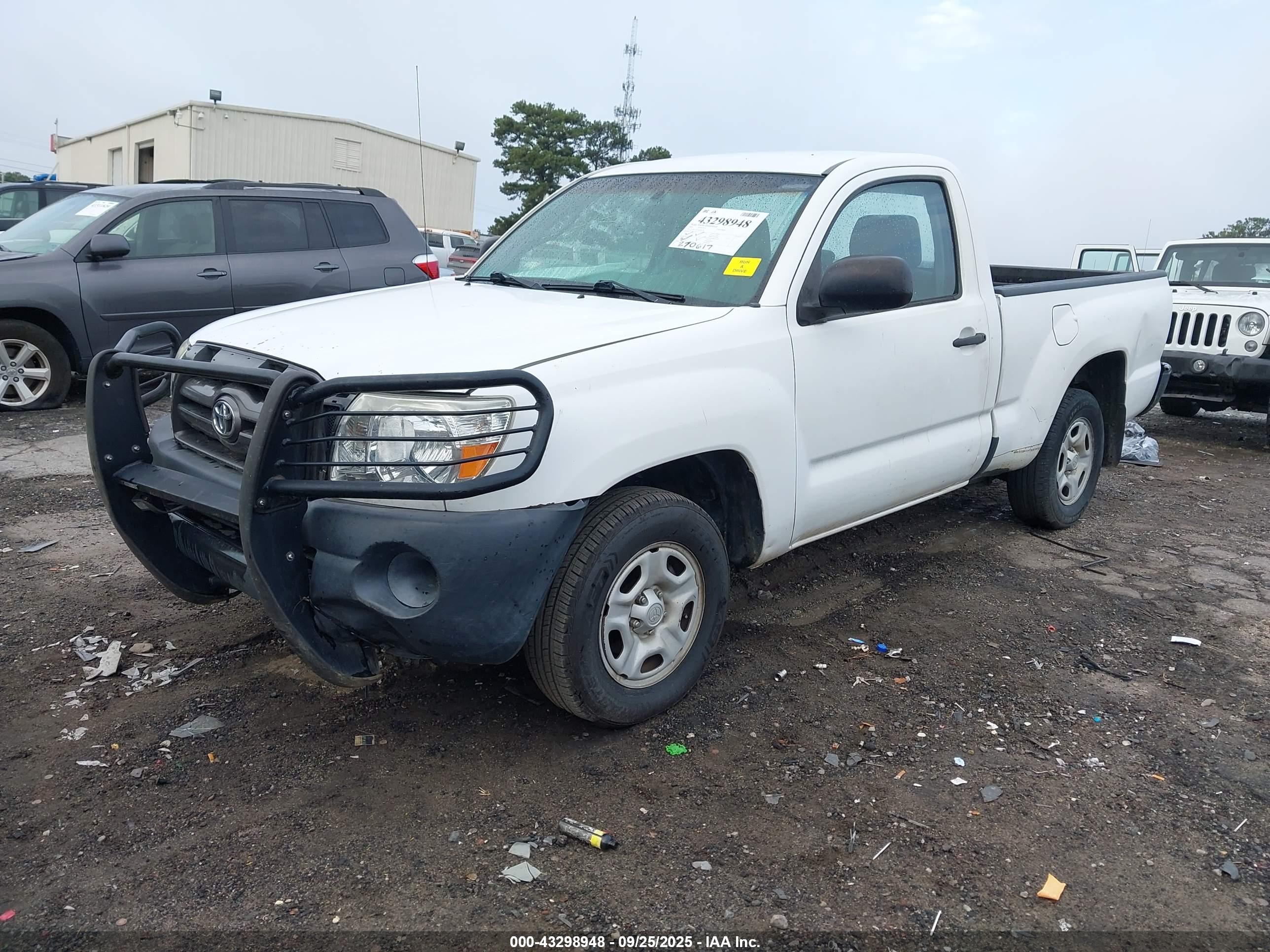 TOYOTA TACOMA image 2