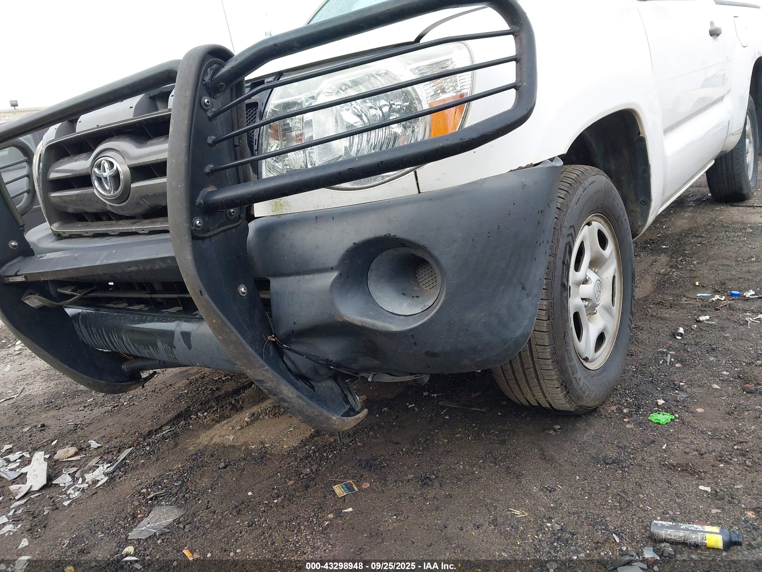 TOYOTA TACOMA image 6
