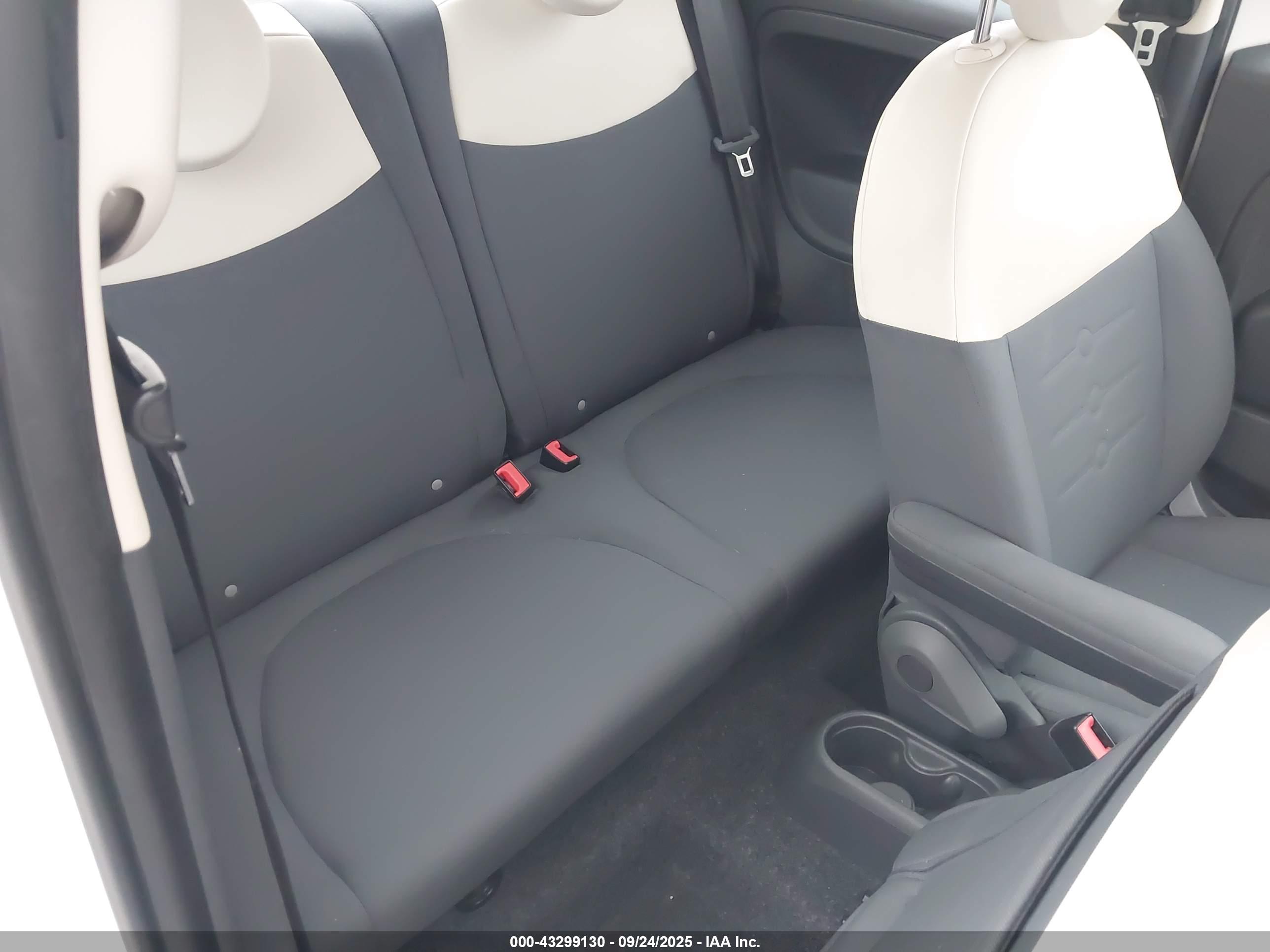 FIAT 500 image 8