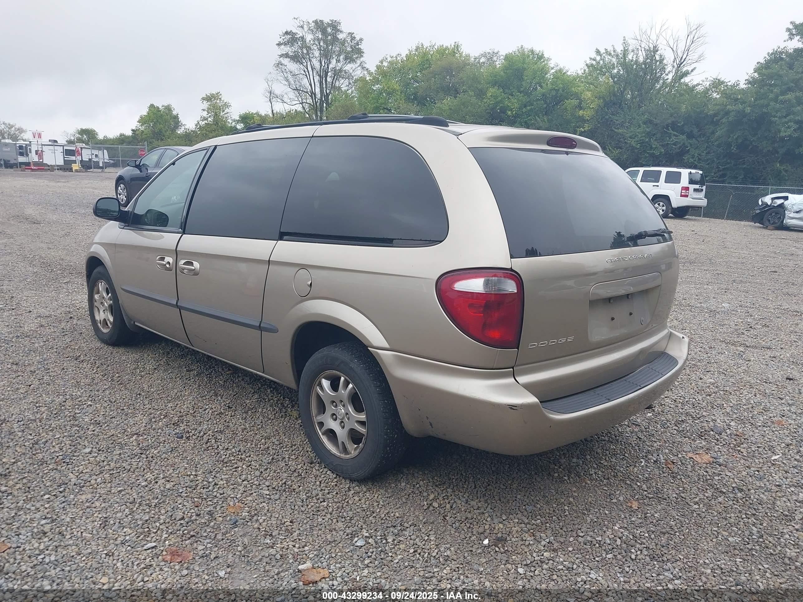 DODGE GRAND image 3