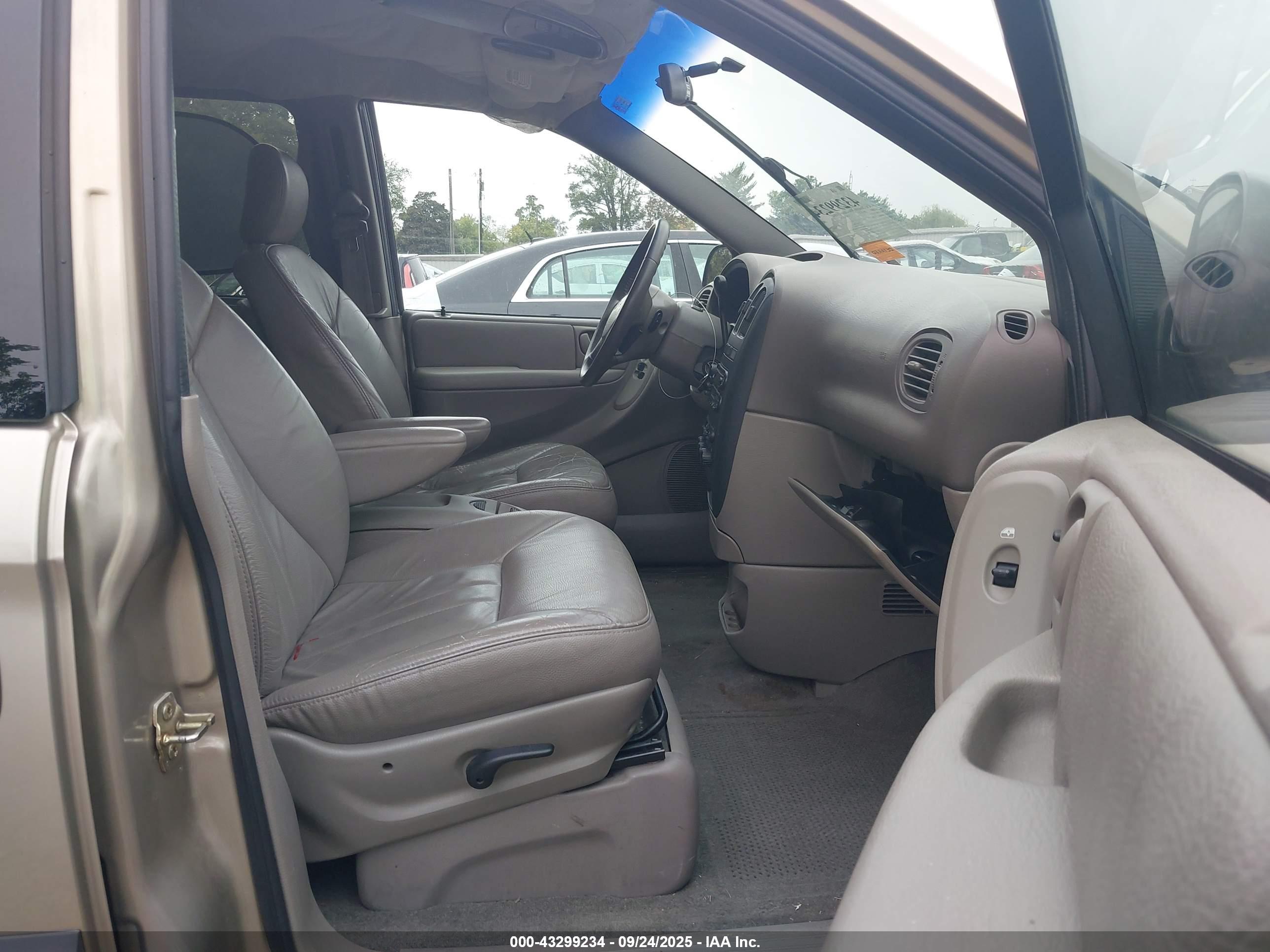 DODGE GRAND image 5