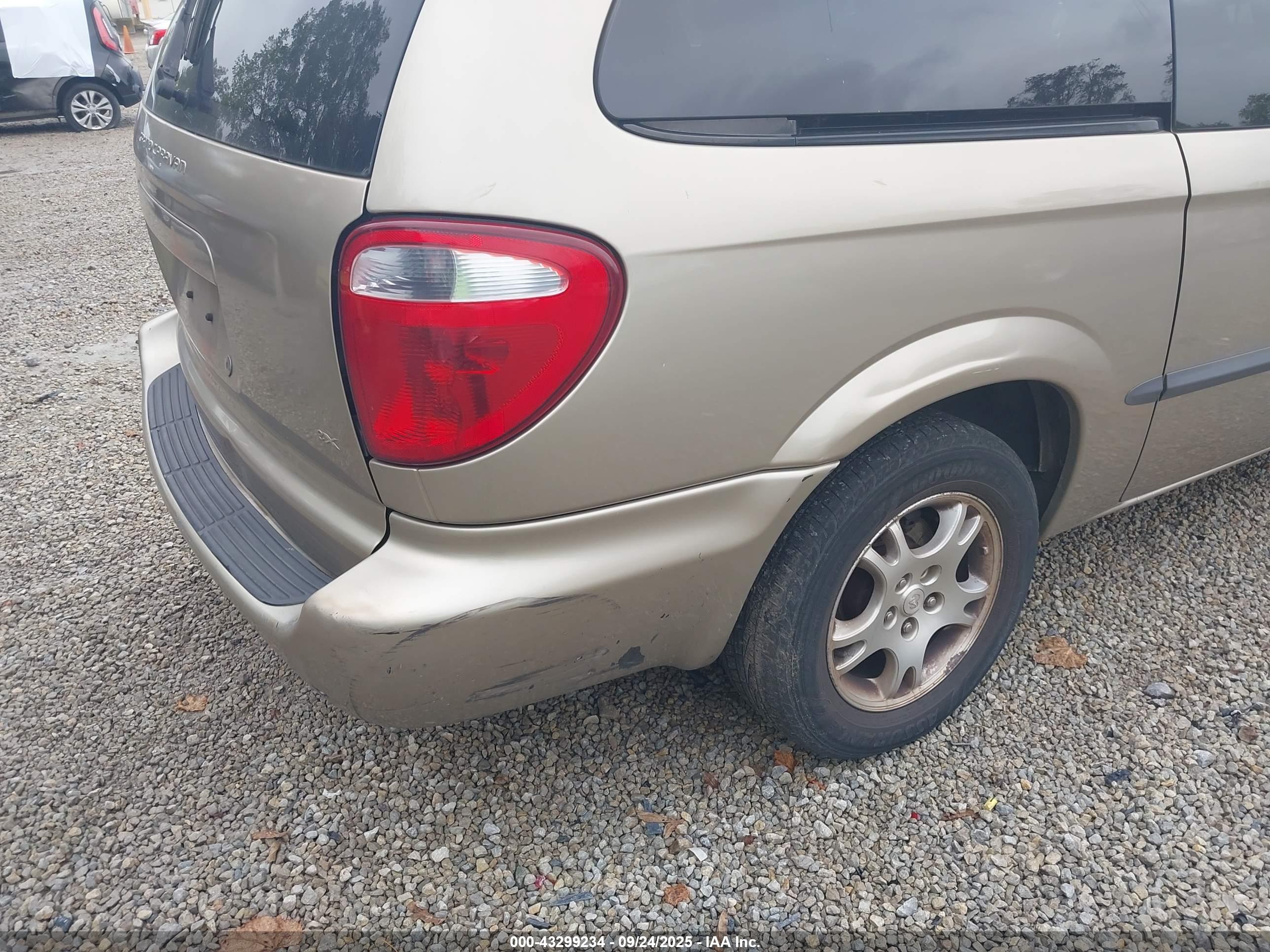 DODGE GRAND image 6