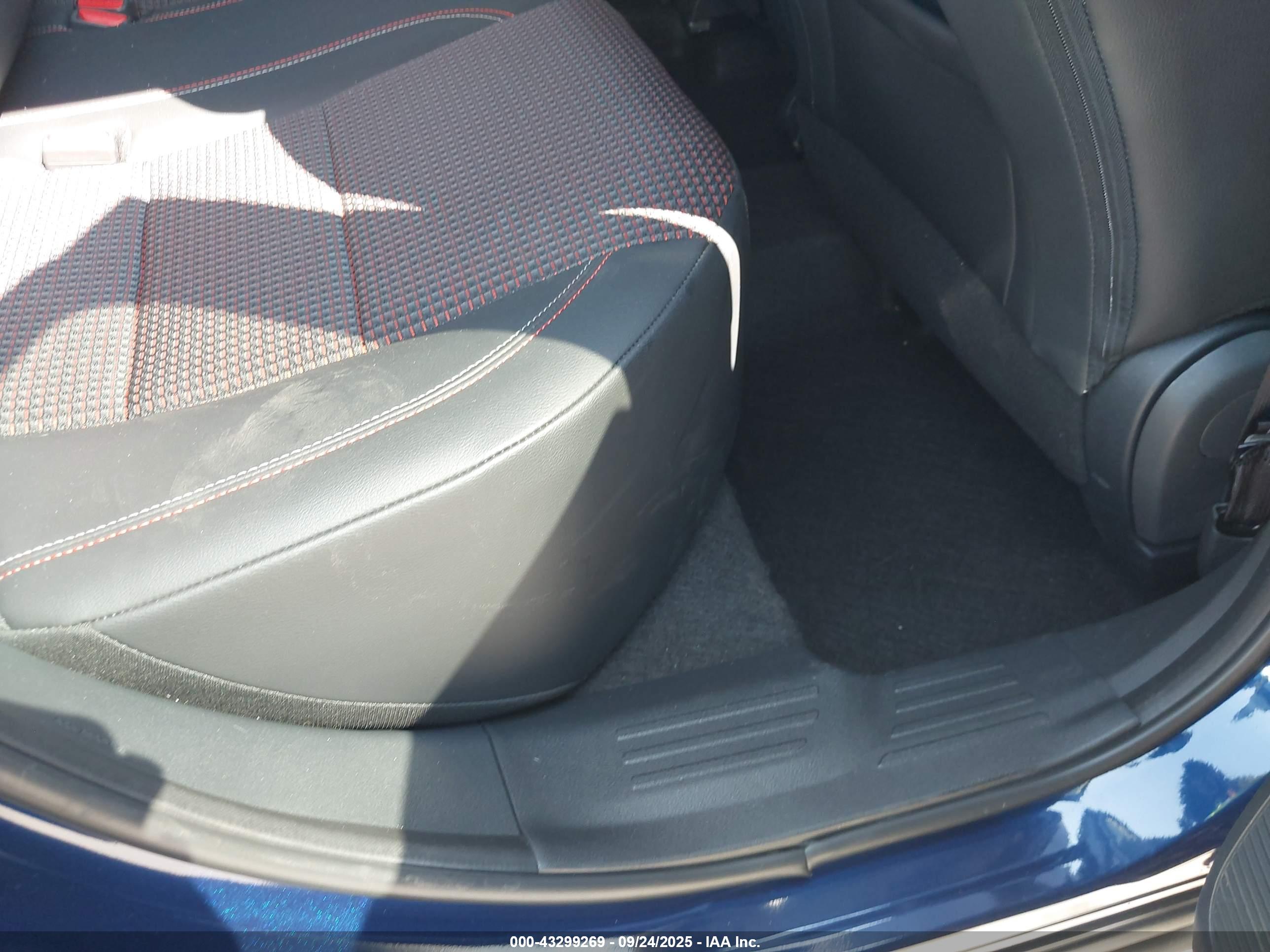 NISSAN KICKS image 8