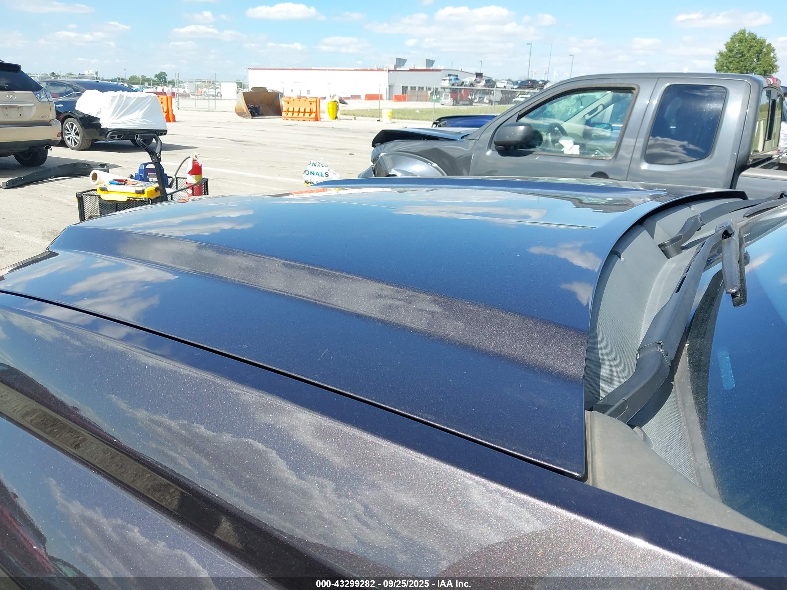 GMC SIERRA image 6