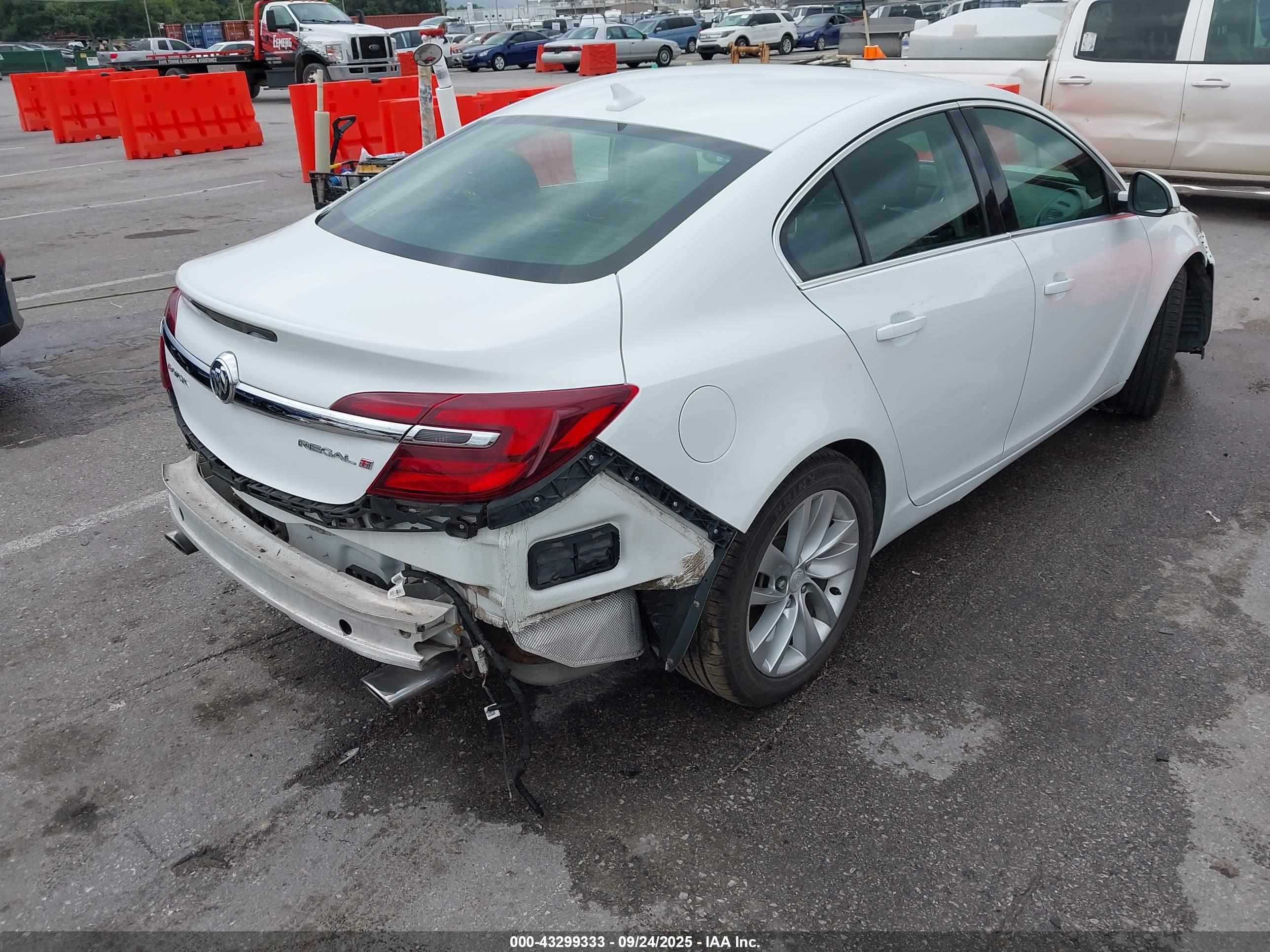 BUICK REGAL image 4