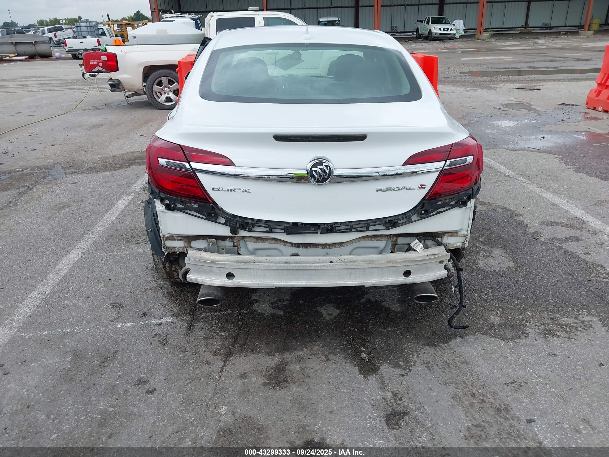 BUICK REGAL image 6