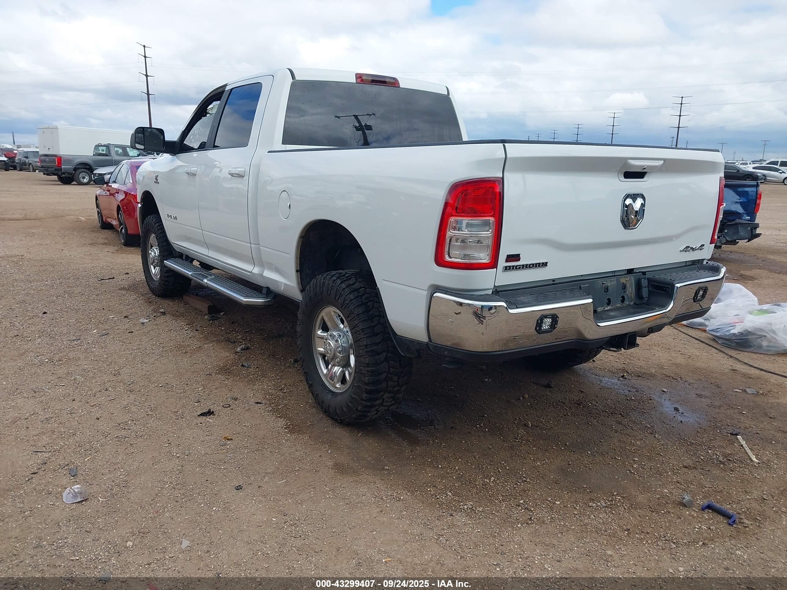 RAM 2500 image 3