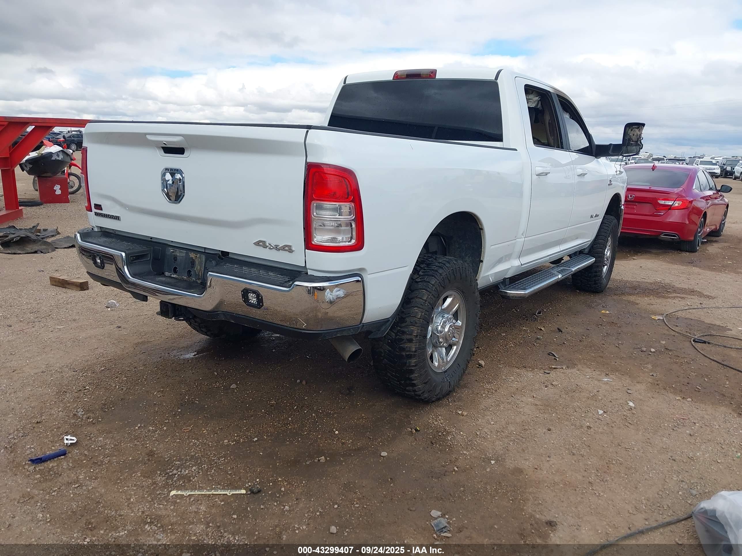 RAM 2500 image 4