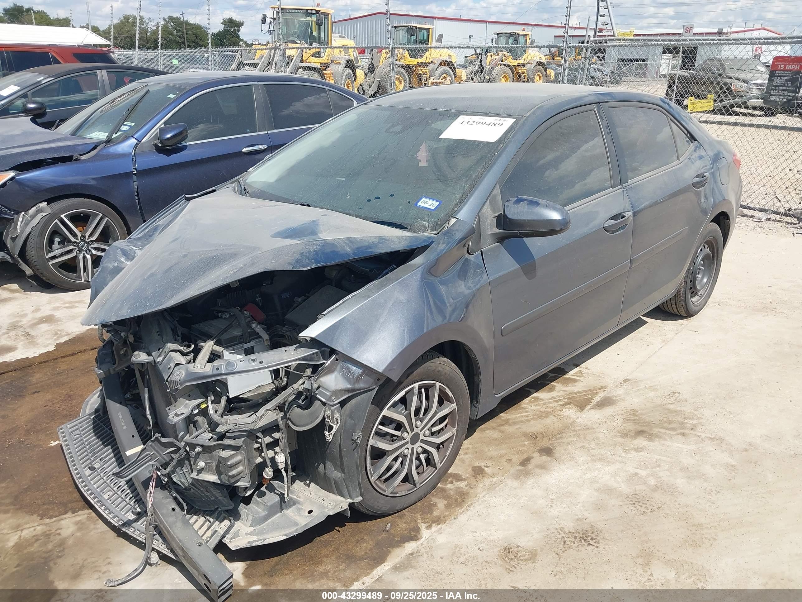 TOYOTA COROLLA image 2