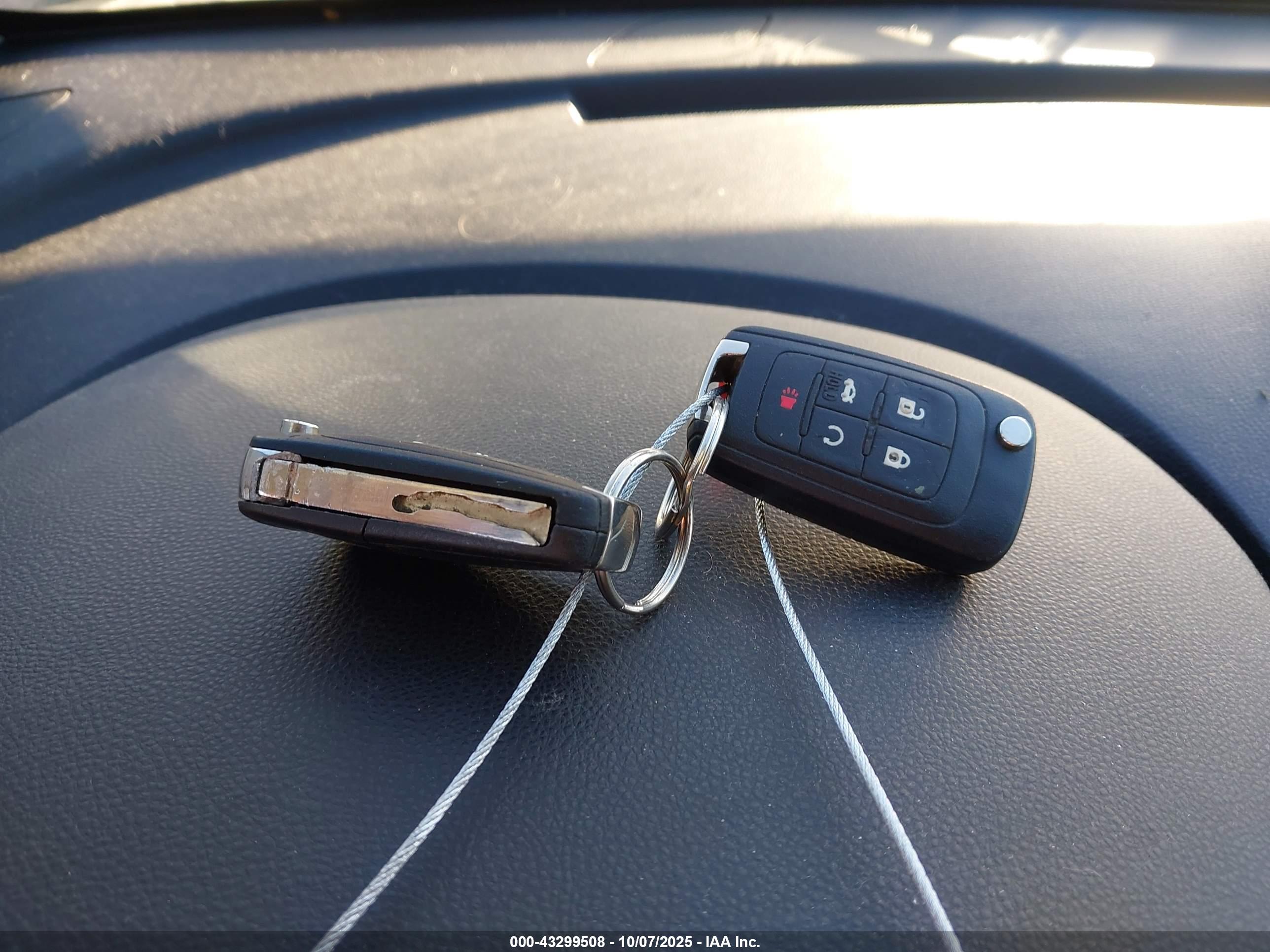 CHEVROLET EQUINOX image 11