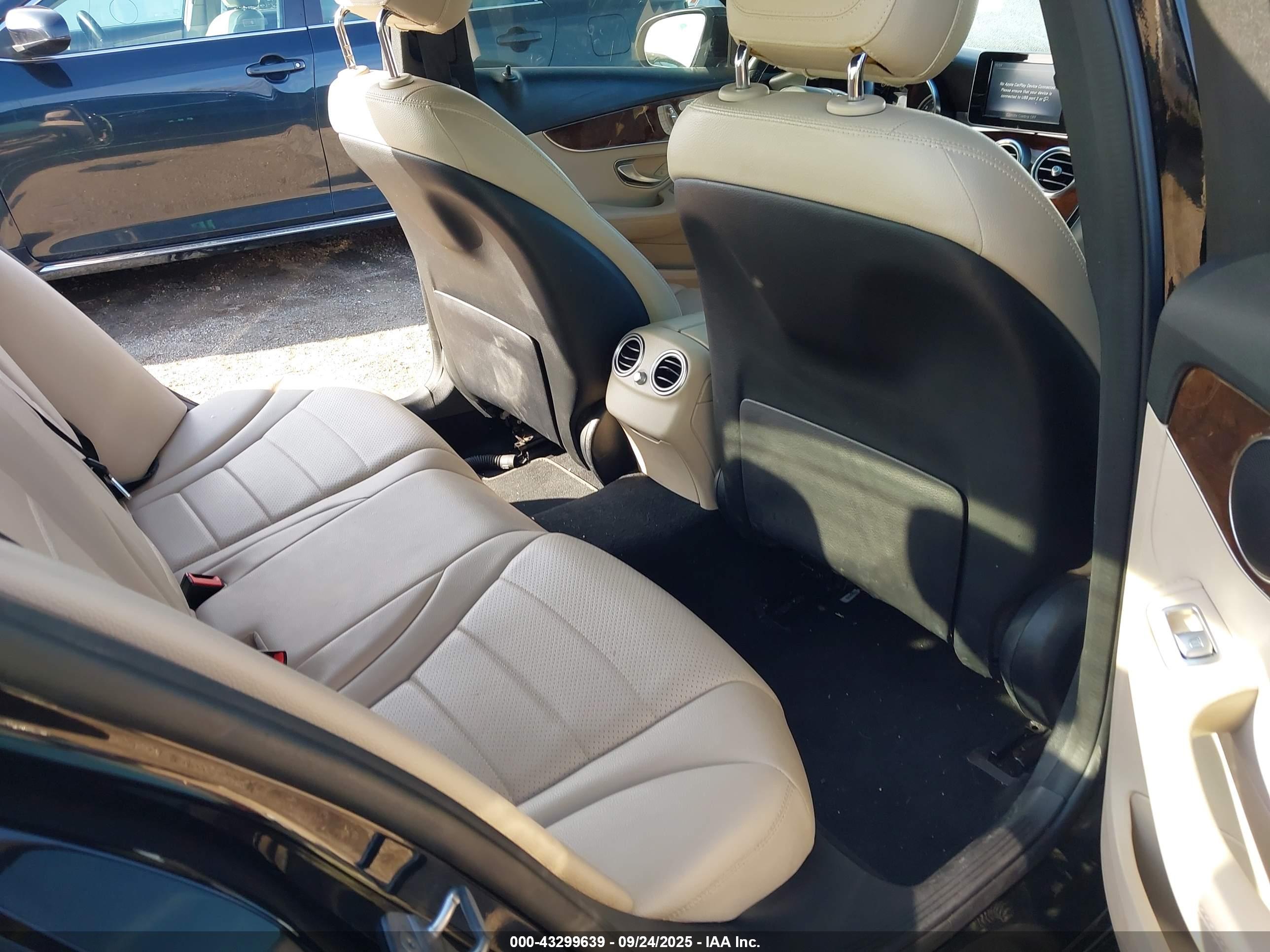 MERCEDES-BENZ C image 8
