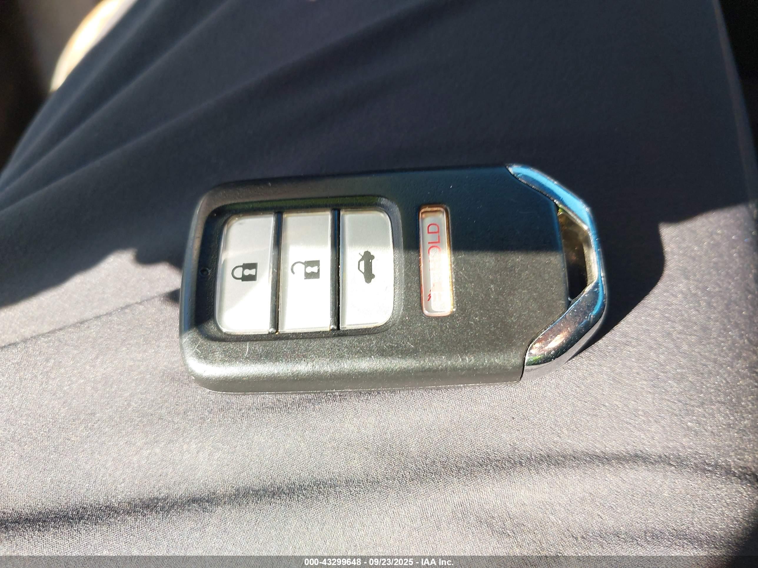 HONDA CIVIC image 11