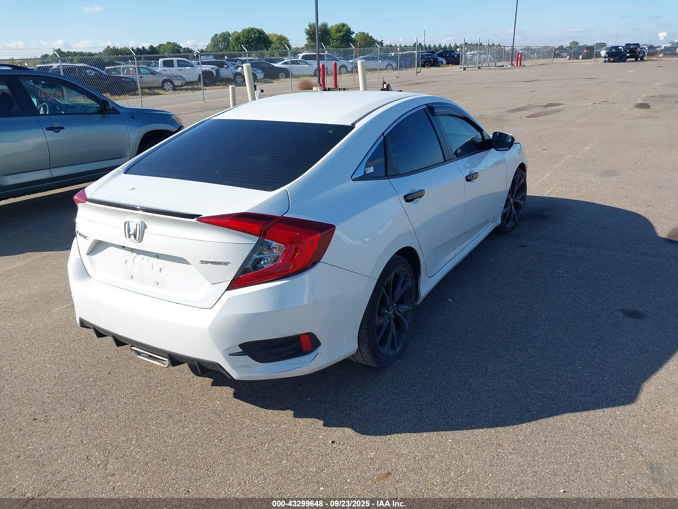 HONDA CIVIC image 4