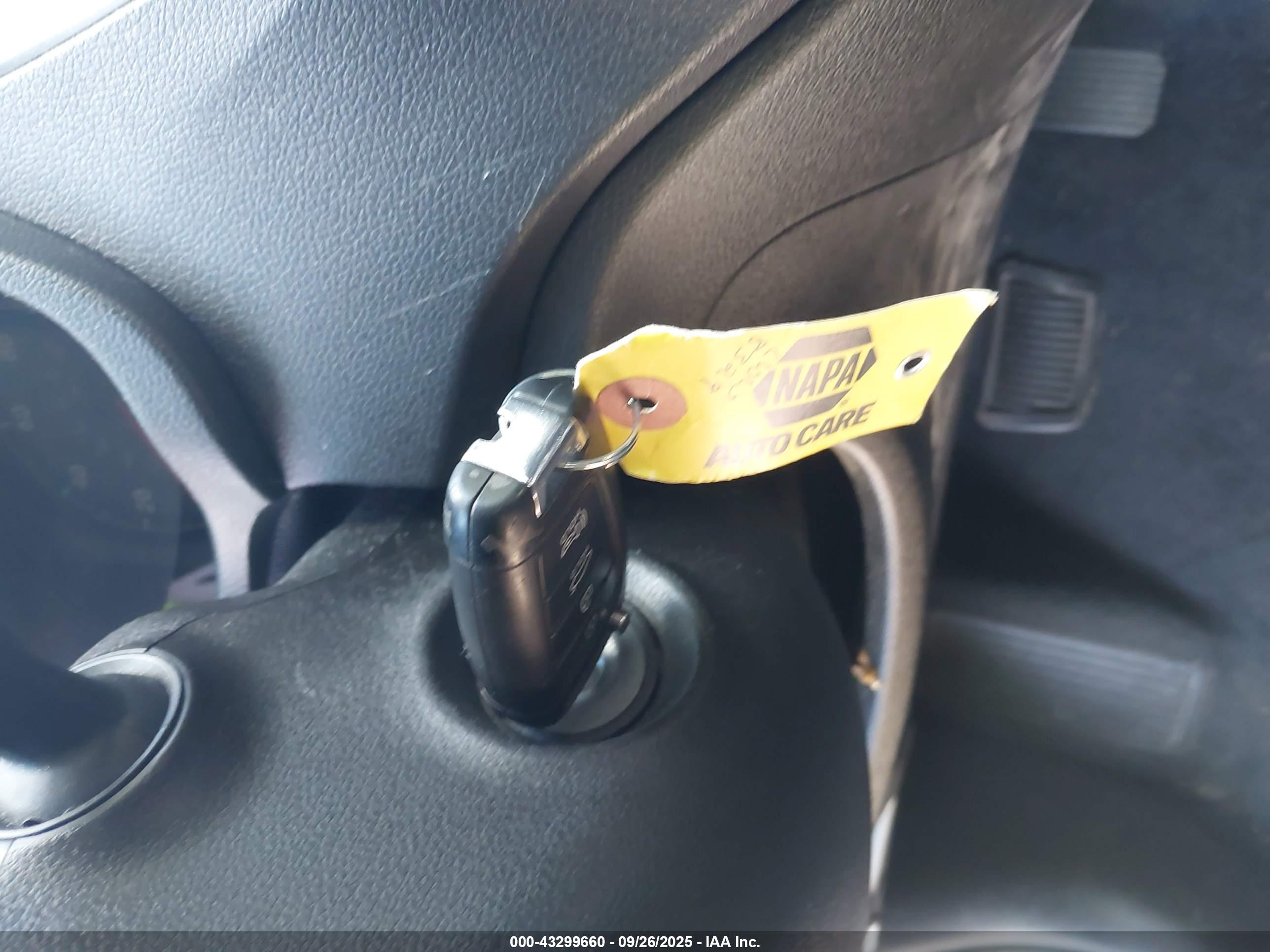 HYUNDAI ACCENT image 11