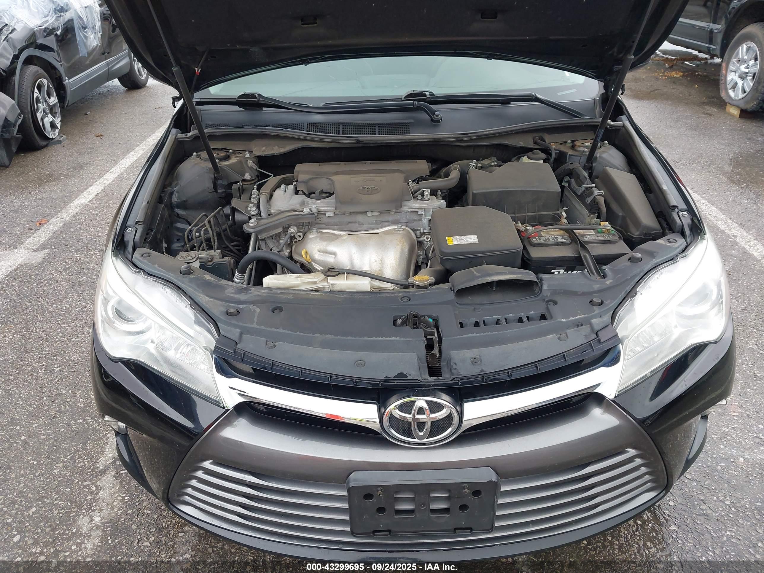 TOYOTA CAMRY image 10