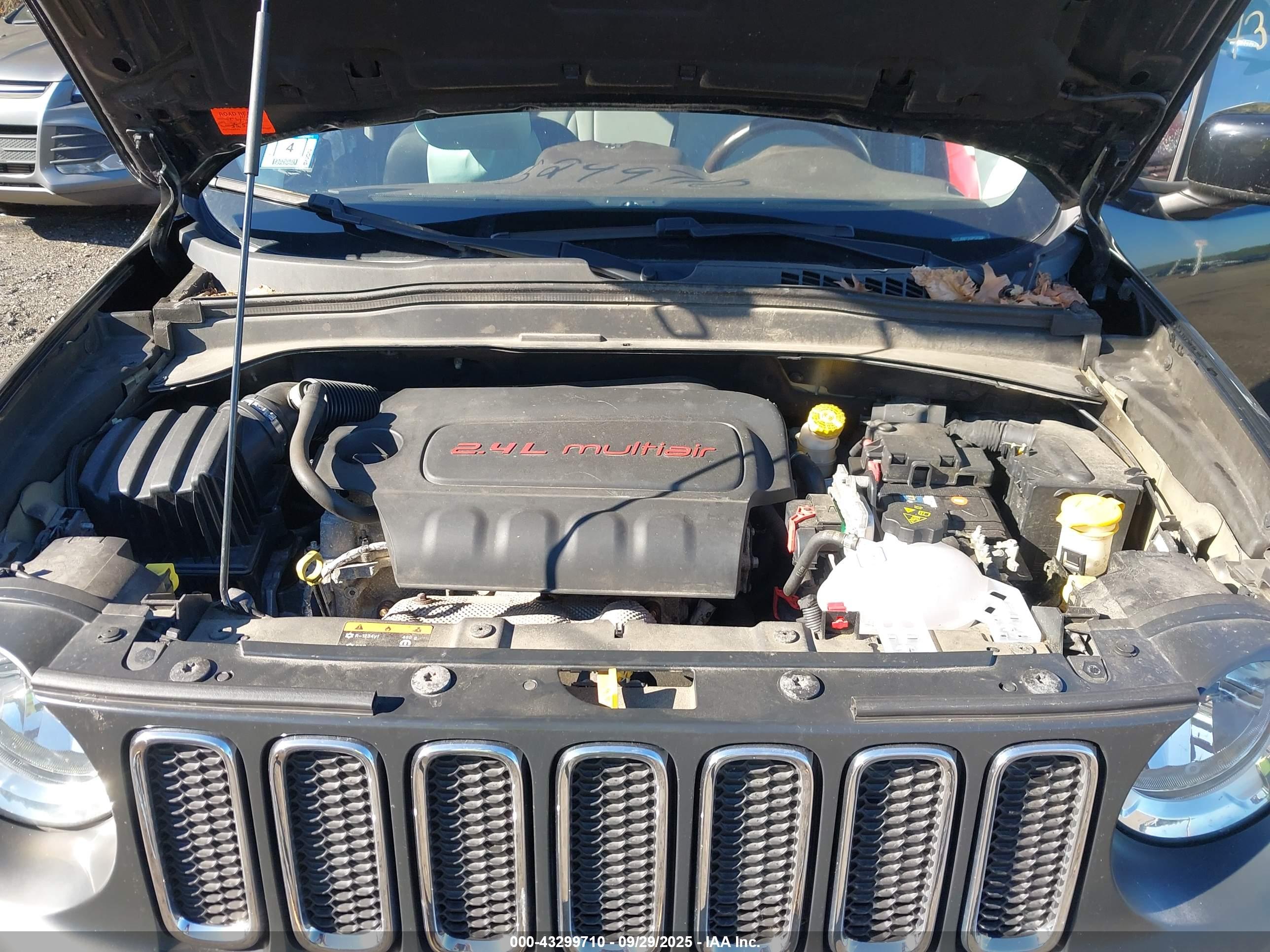 JEEP RENEGADE image 10