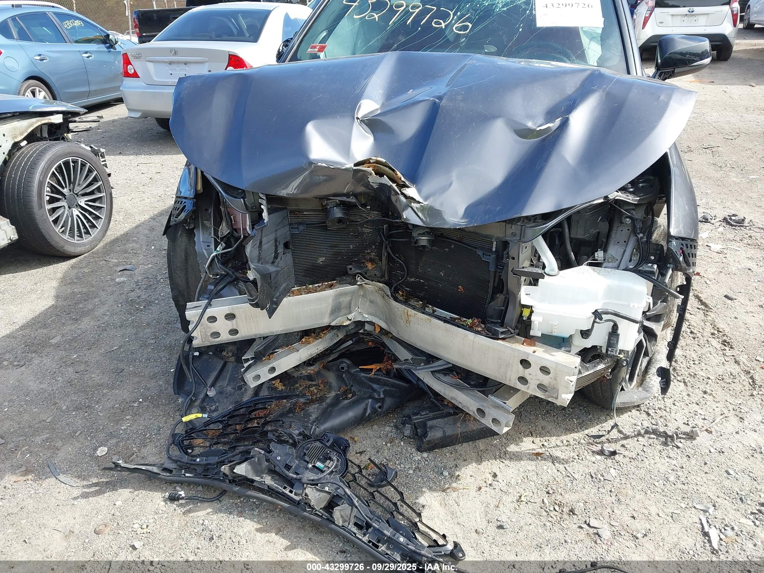 TOYOTA HIGHLANDER image 6