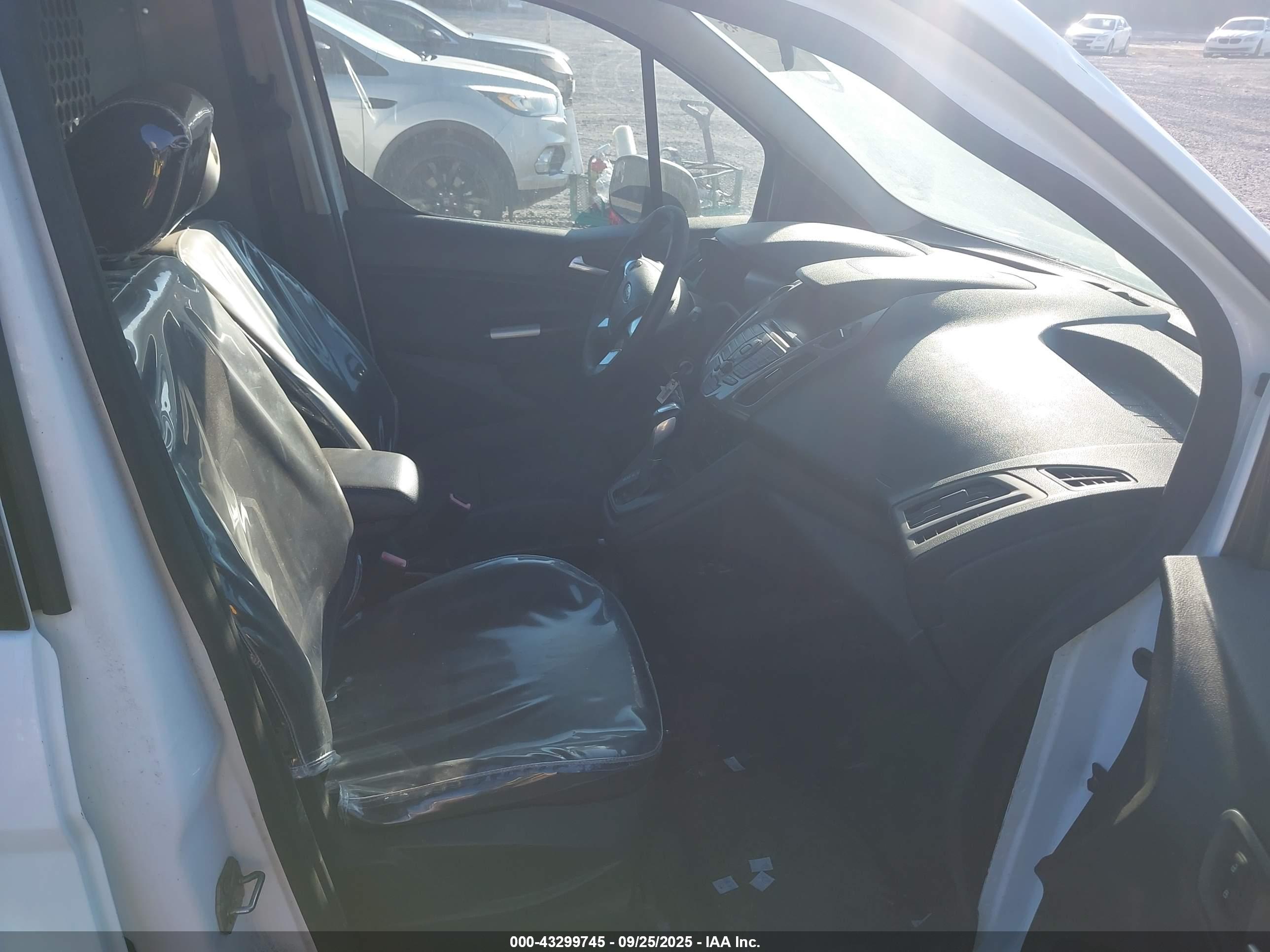 FORD TRANSIT image 8