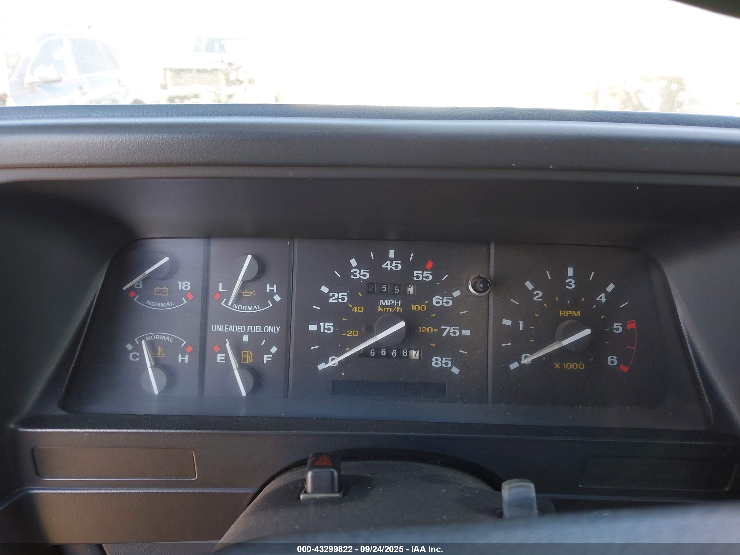 FORD EXPLORER image 7