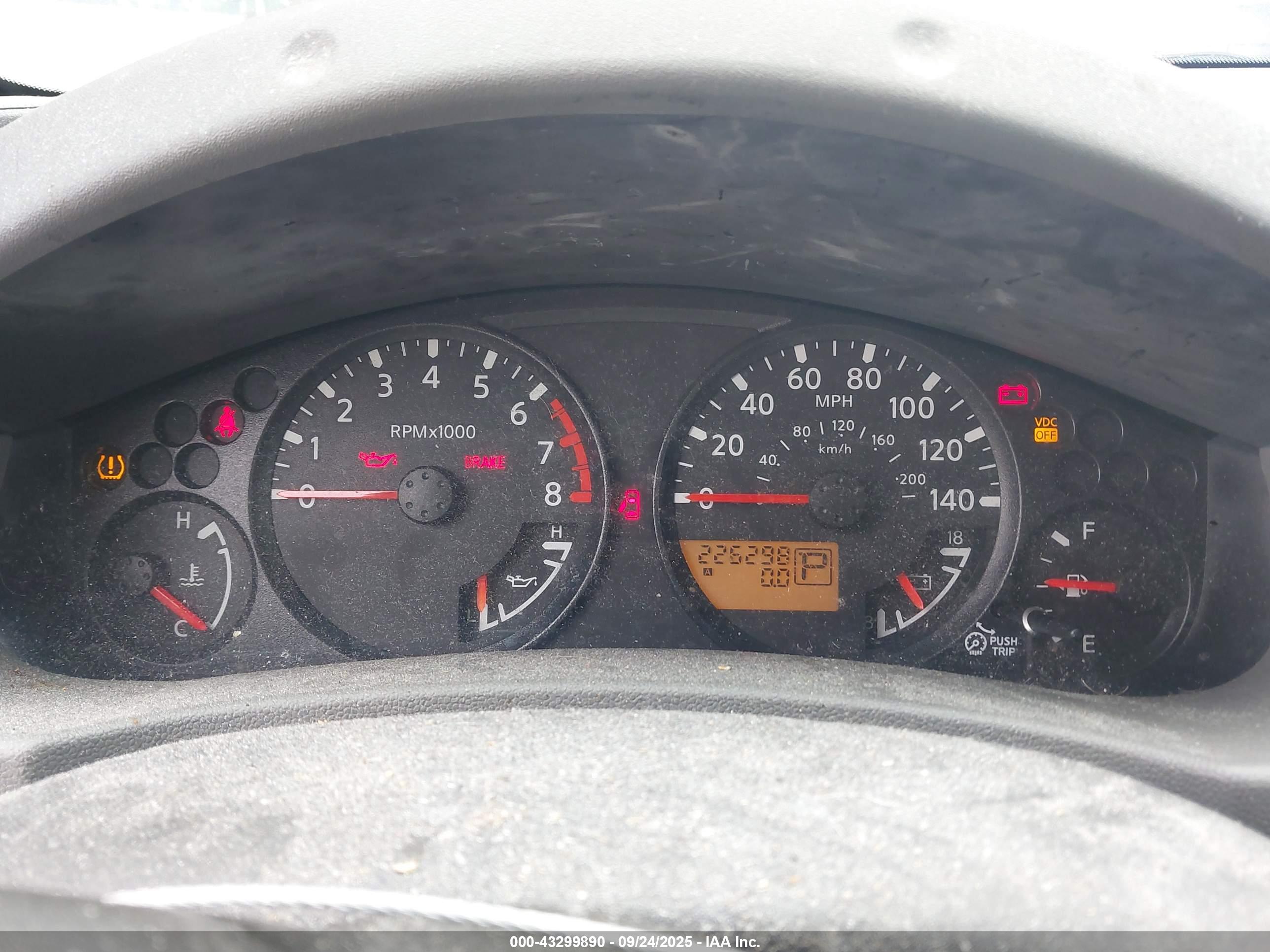NISSAN XTERRA image 7