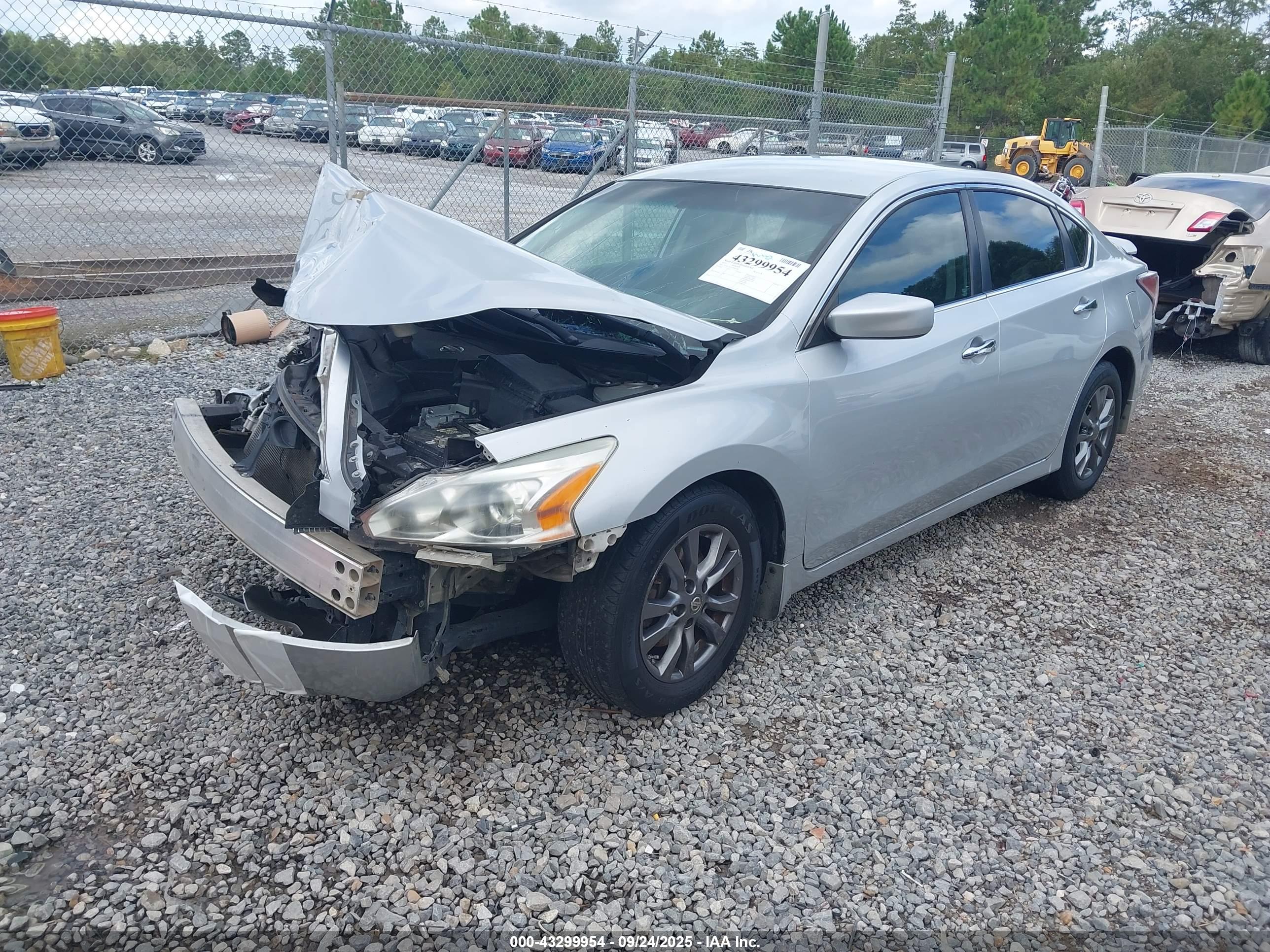 NISSAN ALTIMA image 2