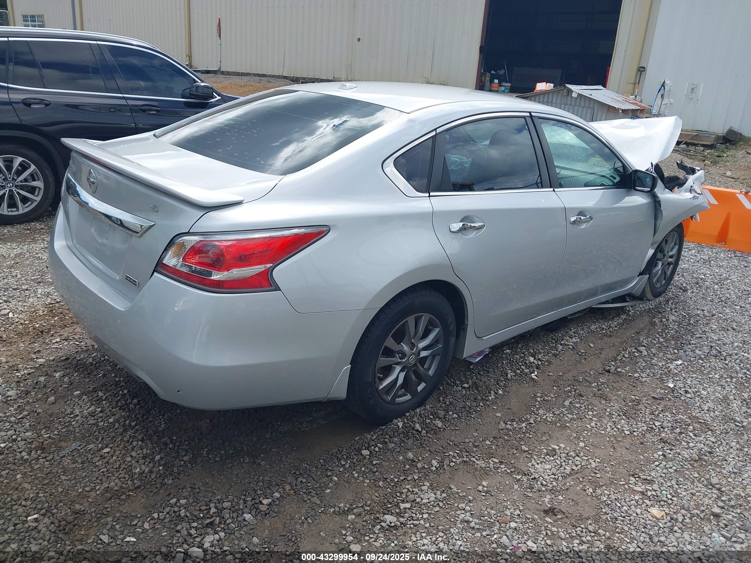 NISSAN ALTIMA image 4