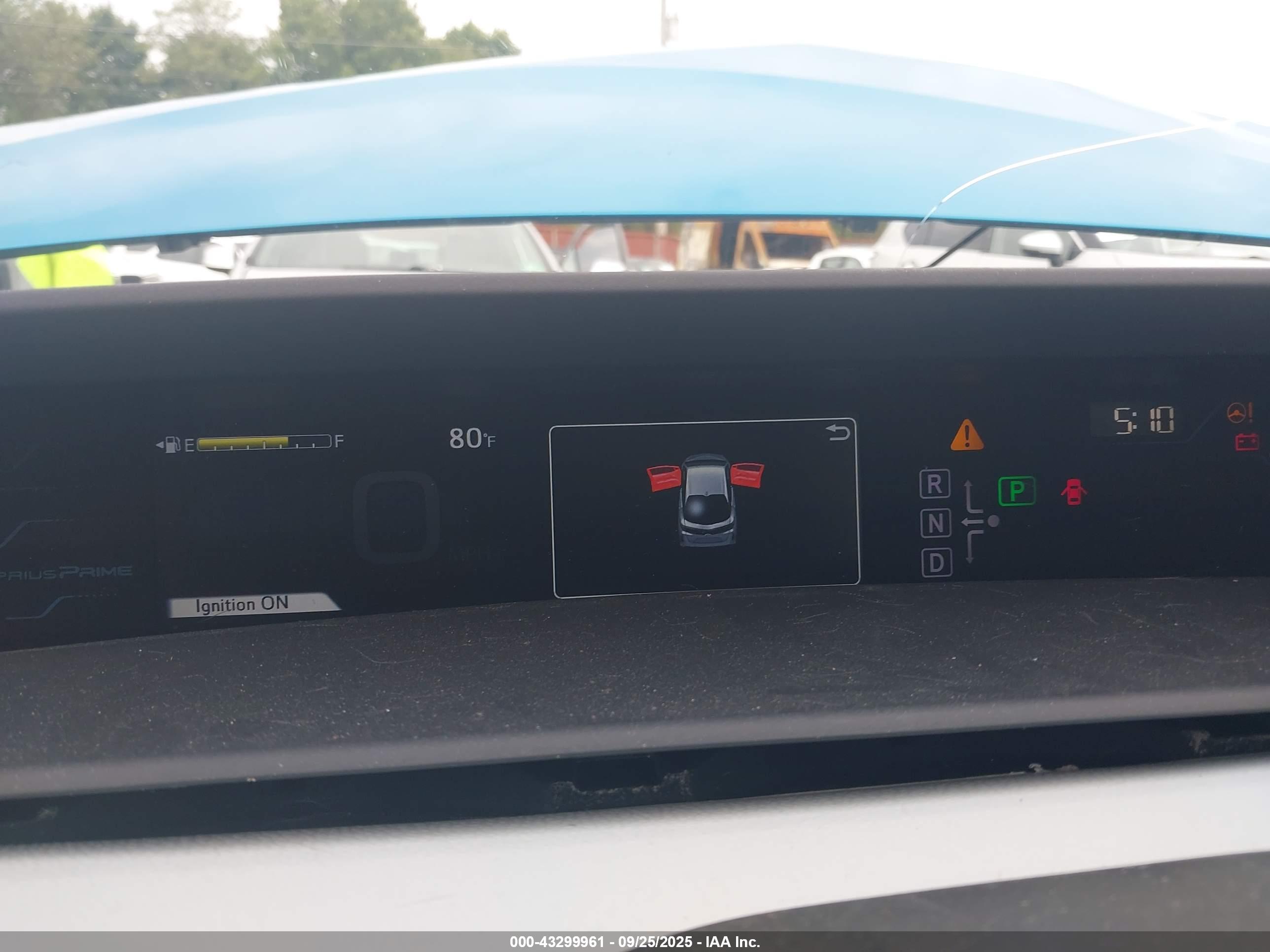TOYOTA PRIUS image 7