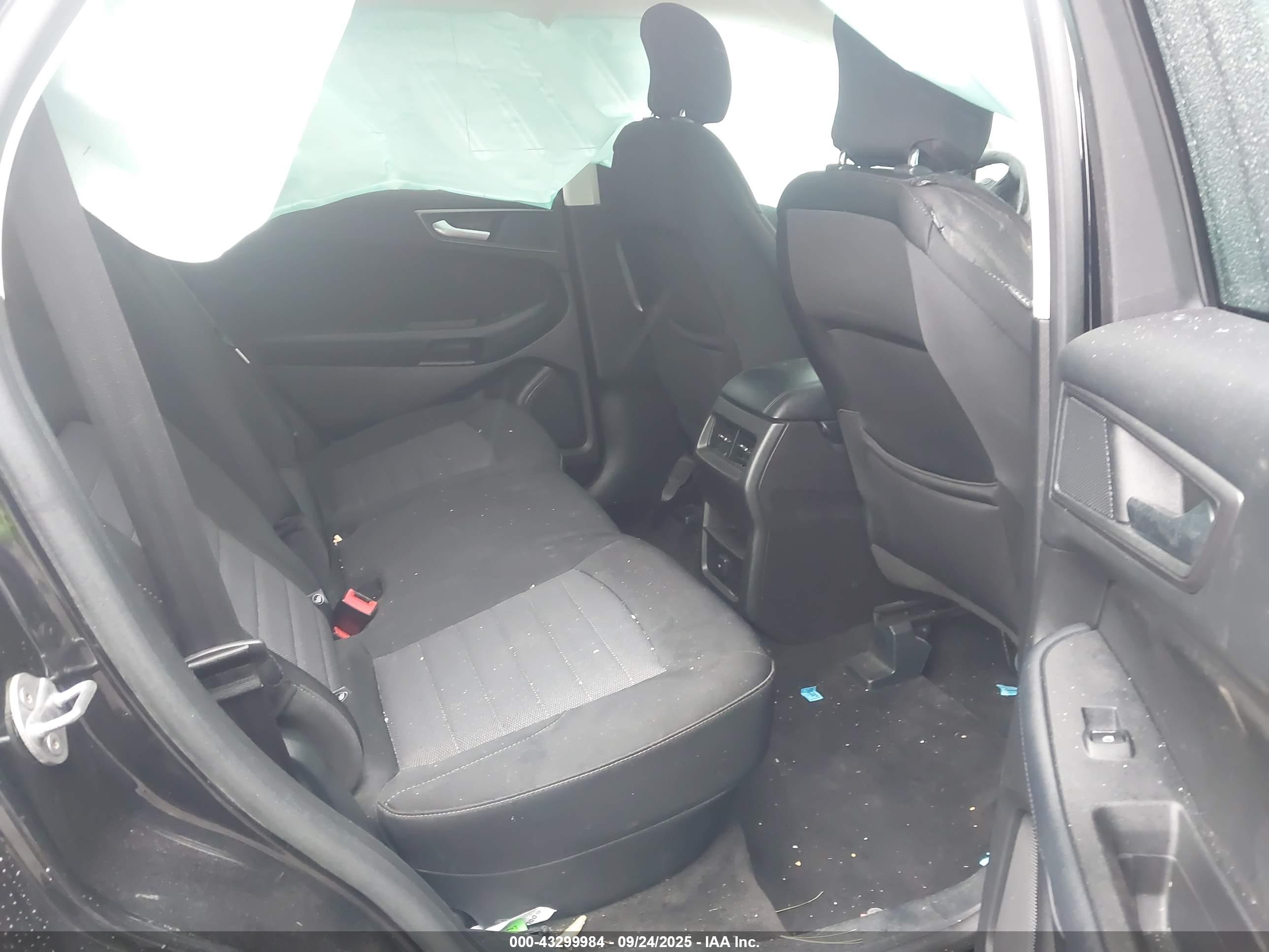 FORD EDGE image 8