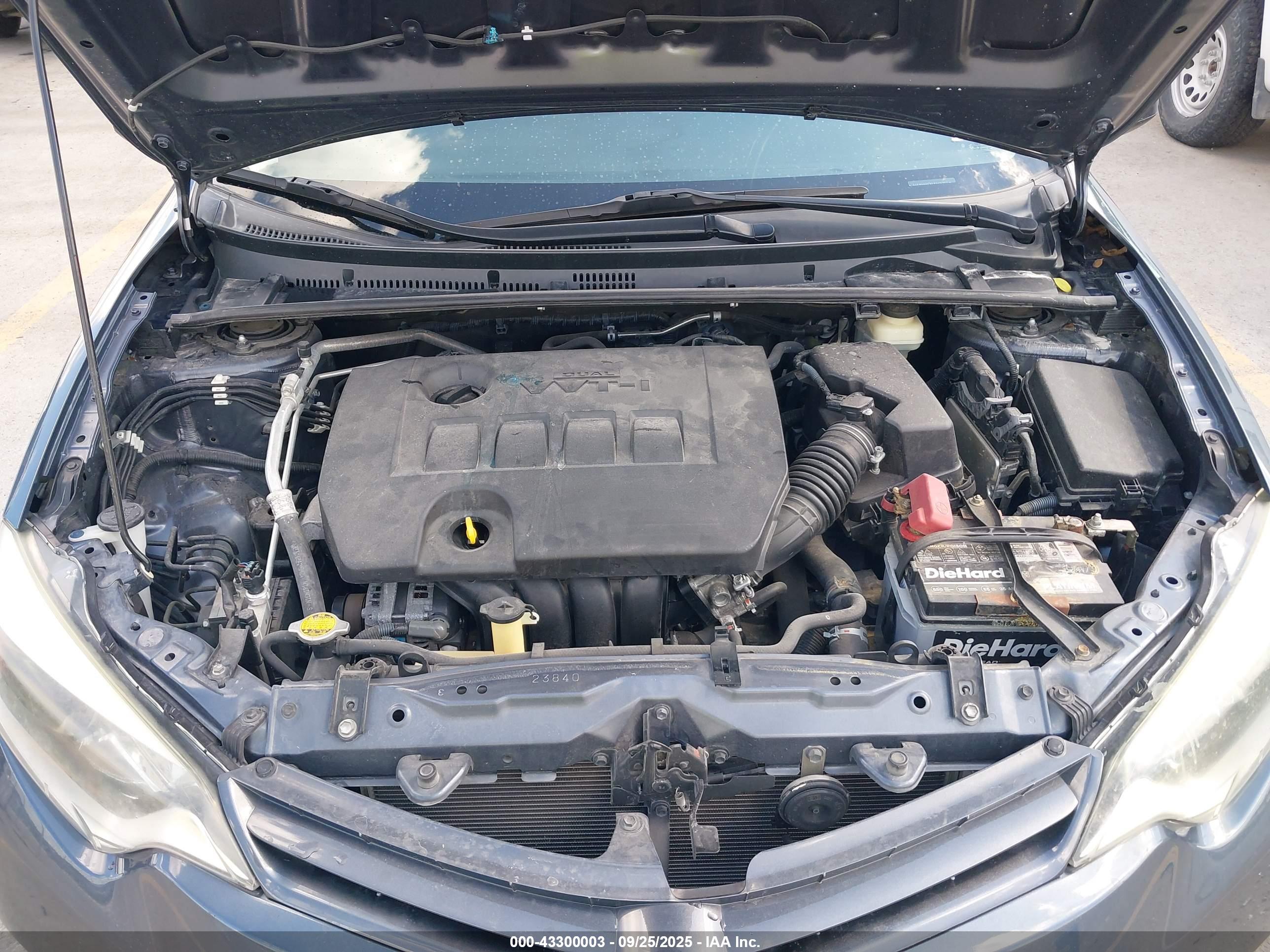 TOYOTA COROLLA image 10