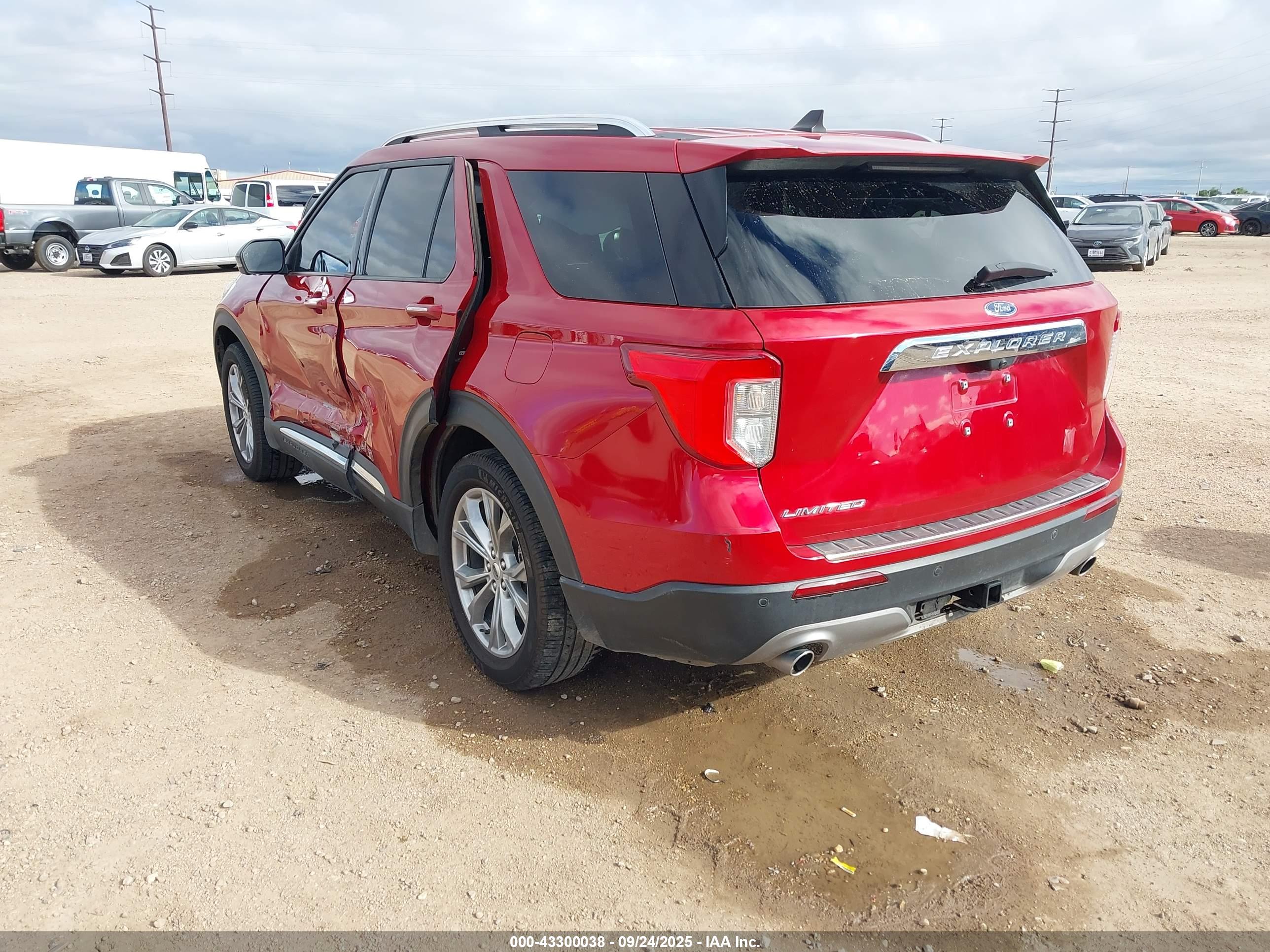 FORD EXPLORER image 3