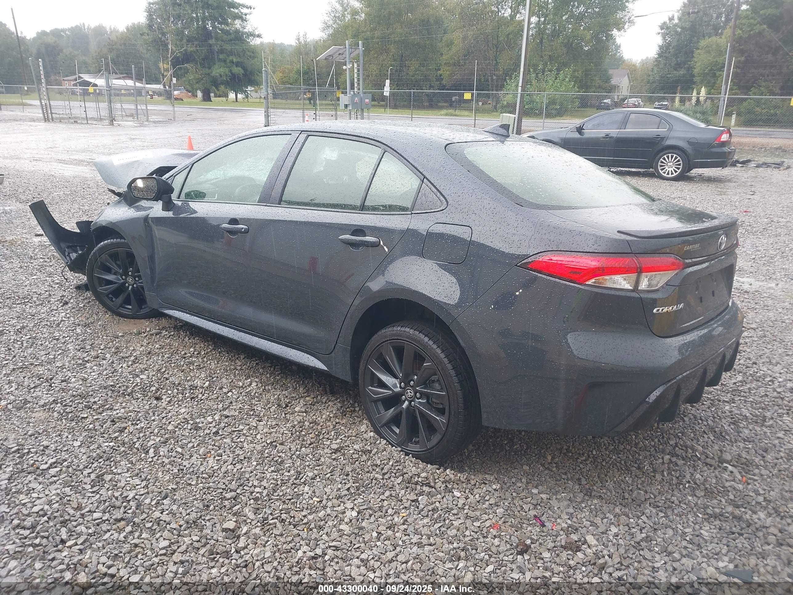 TOYOTA COROLLA image 3