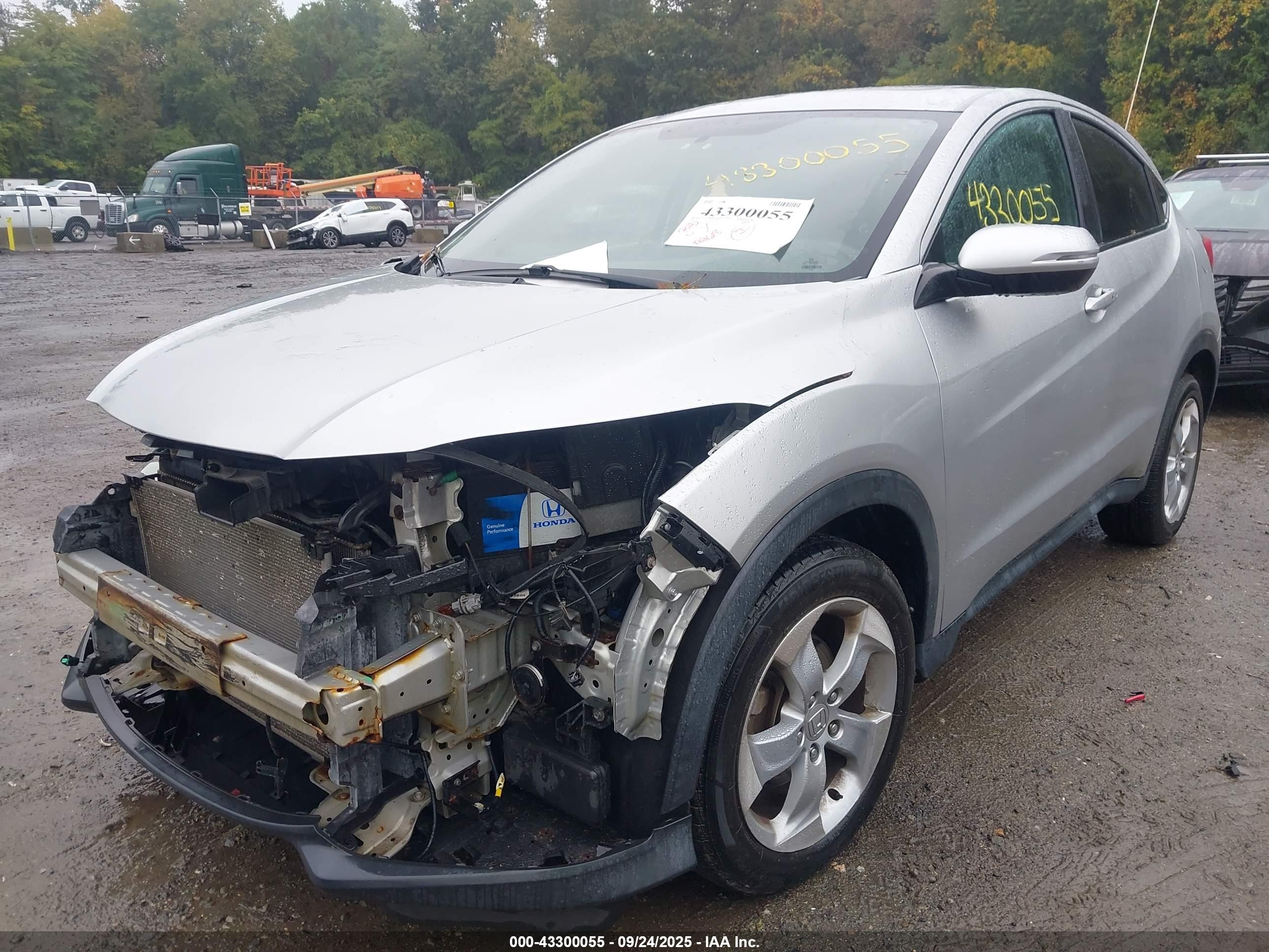 HONDA HR-V image 2