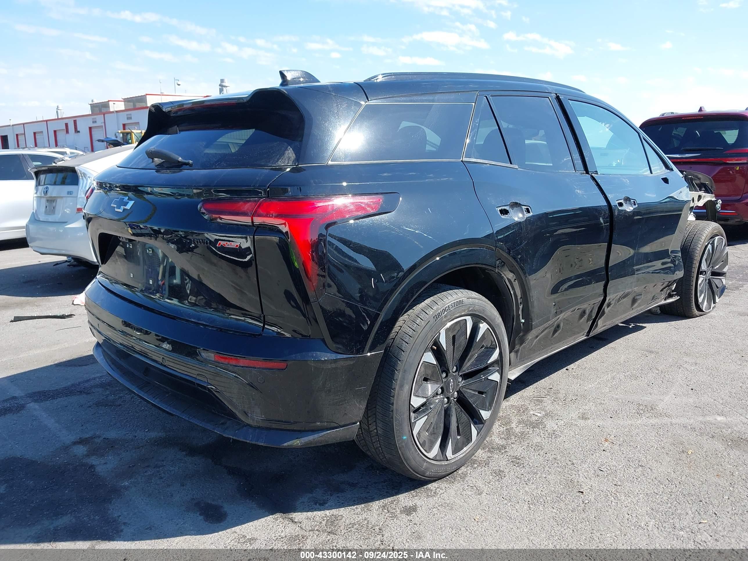 CHEVROLET BLAZER image 4
