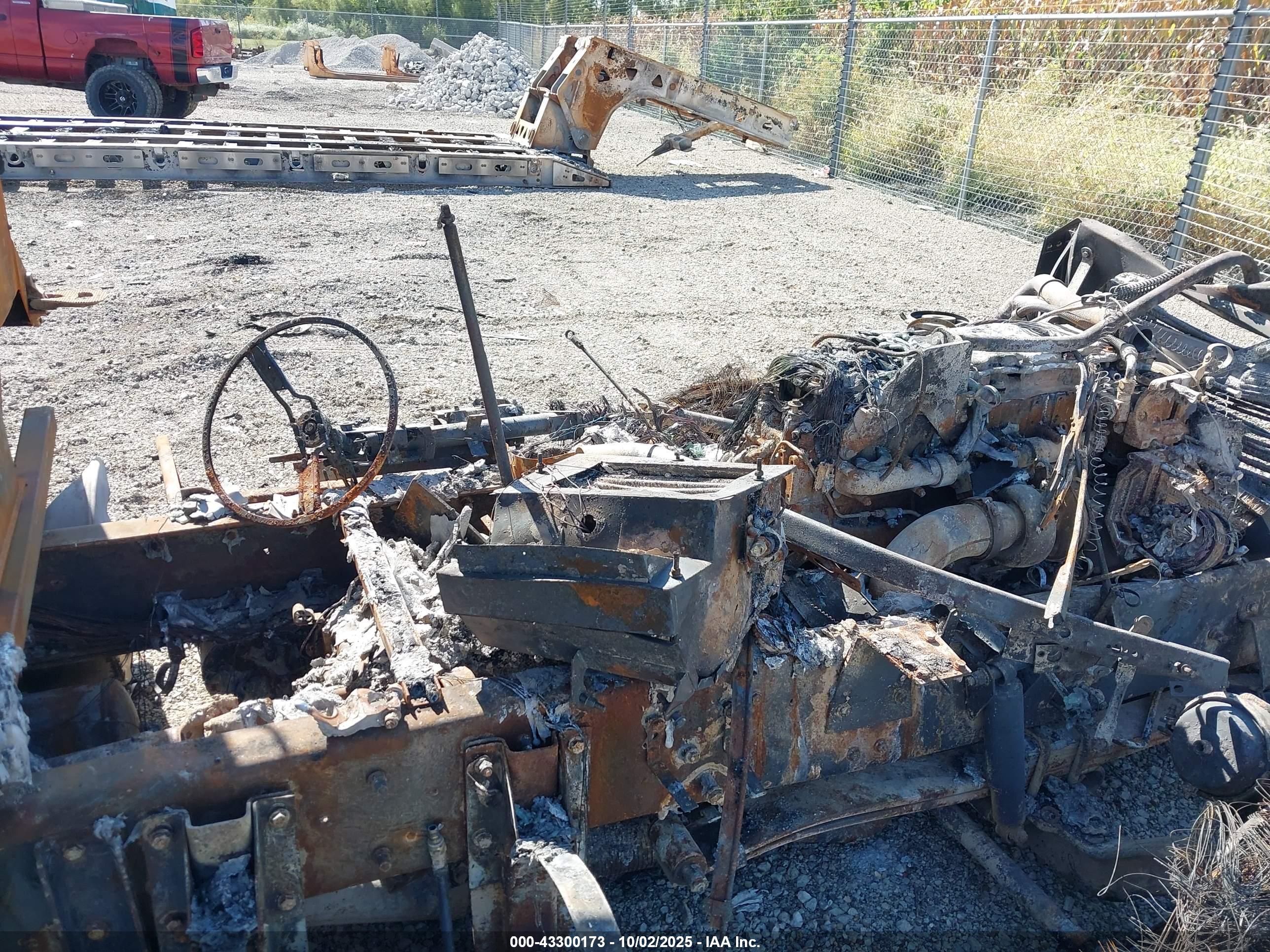 KENWORTH CONSTRUCTION image 5
