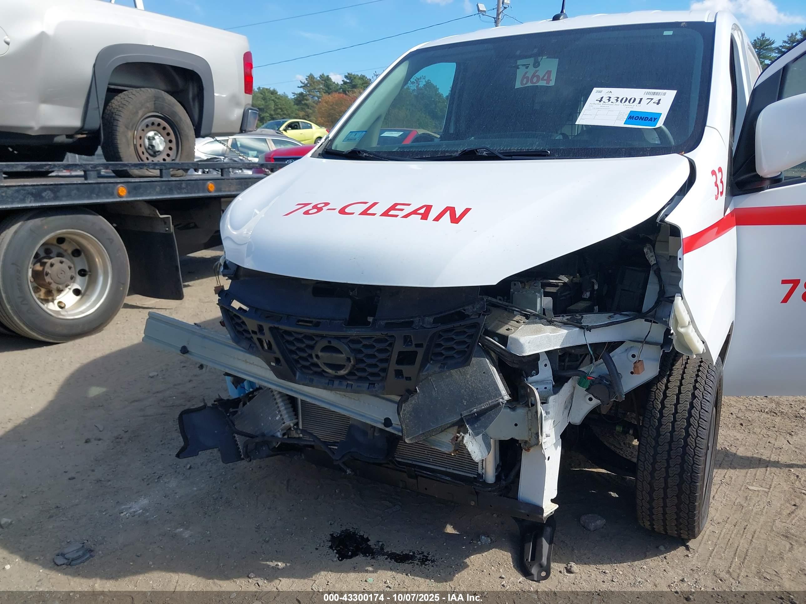 NISSAN NV200 image 6