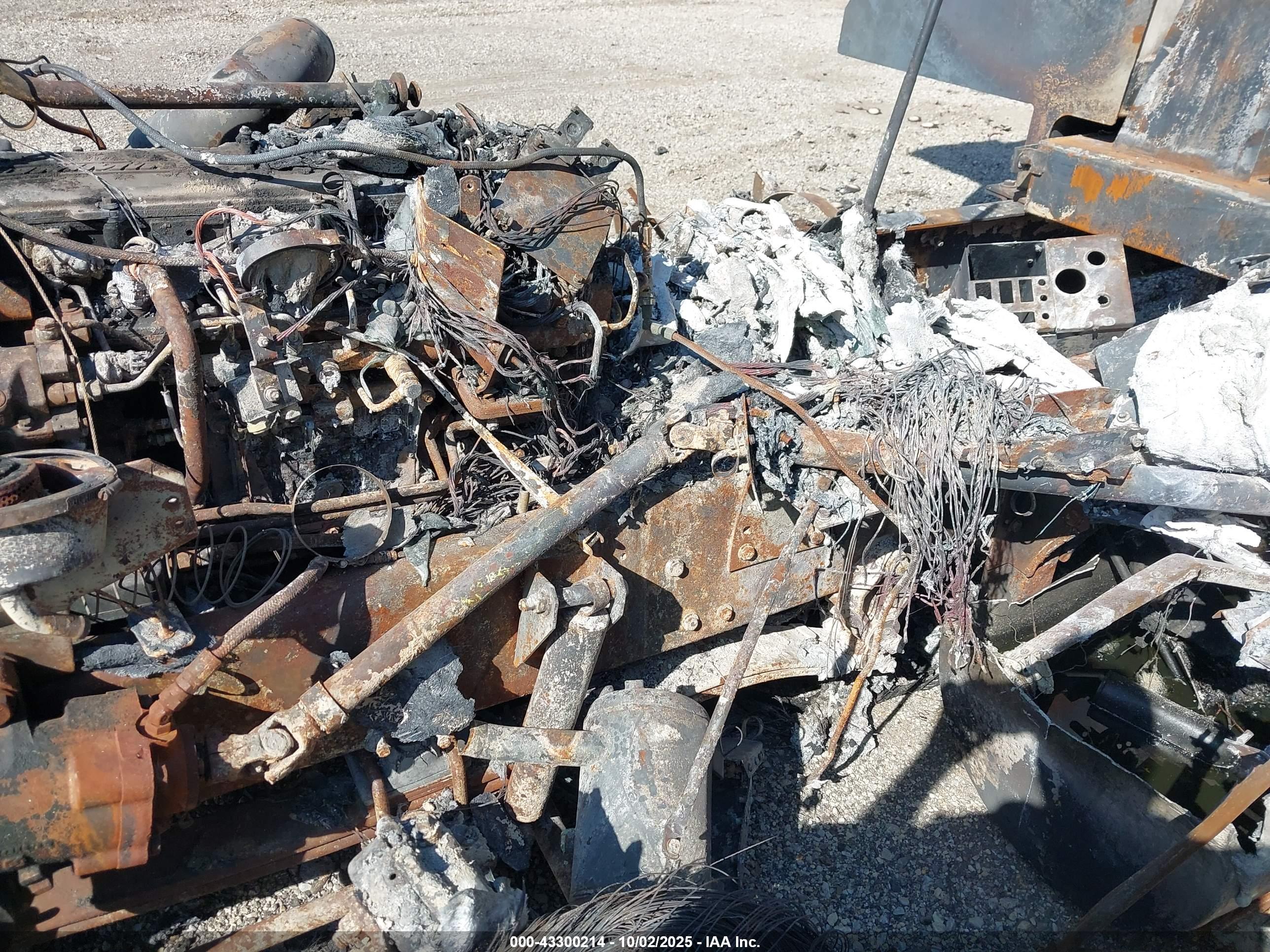 KENWORTH CONSTRUCTION image 9