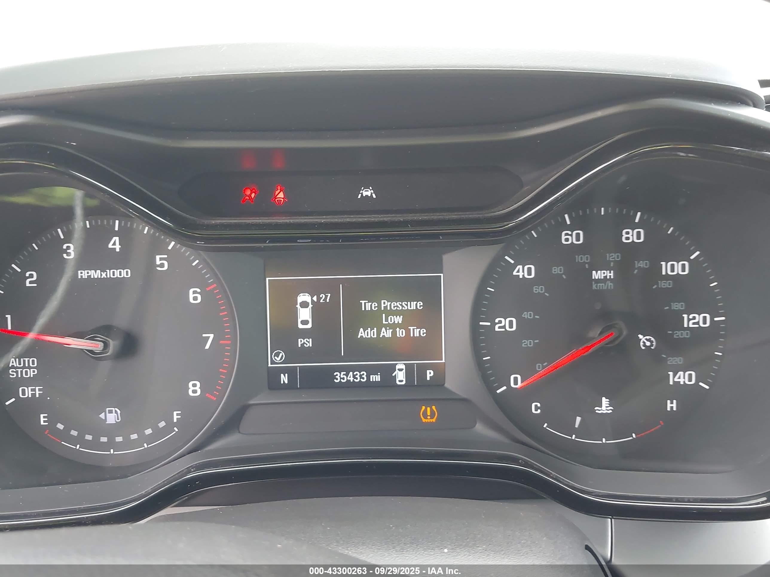 CHEVROLET TRAX image 7