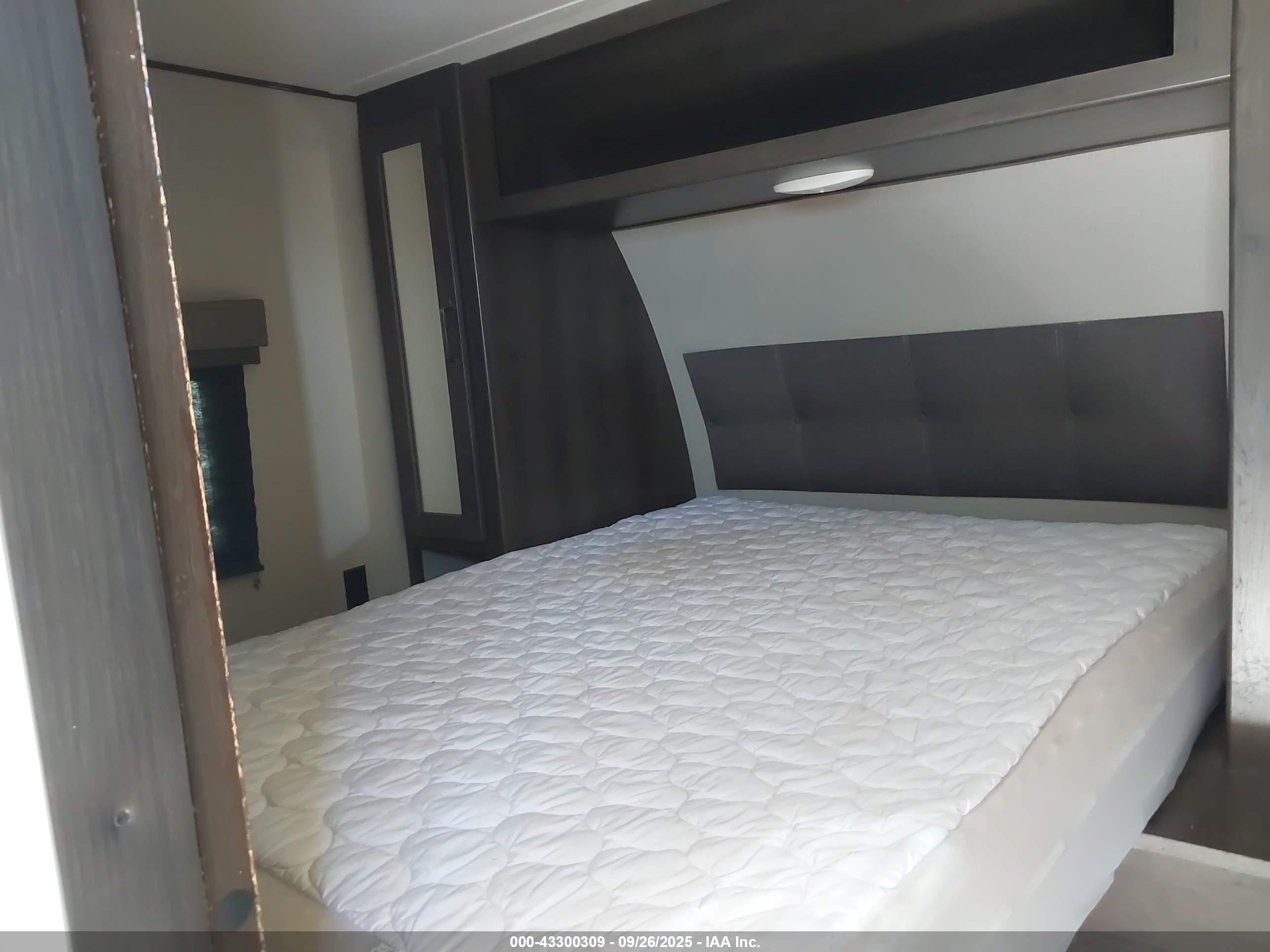 GRAND DESIGN image 5