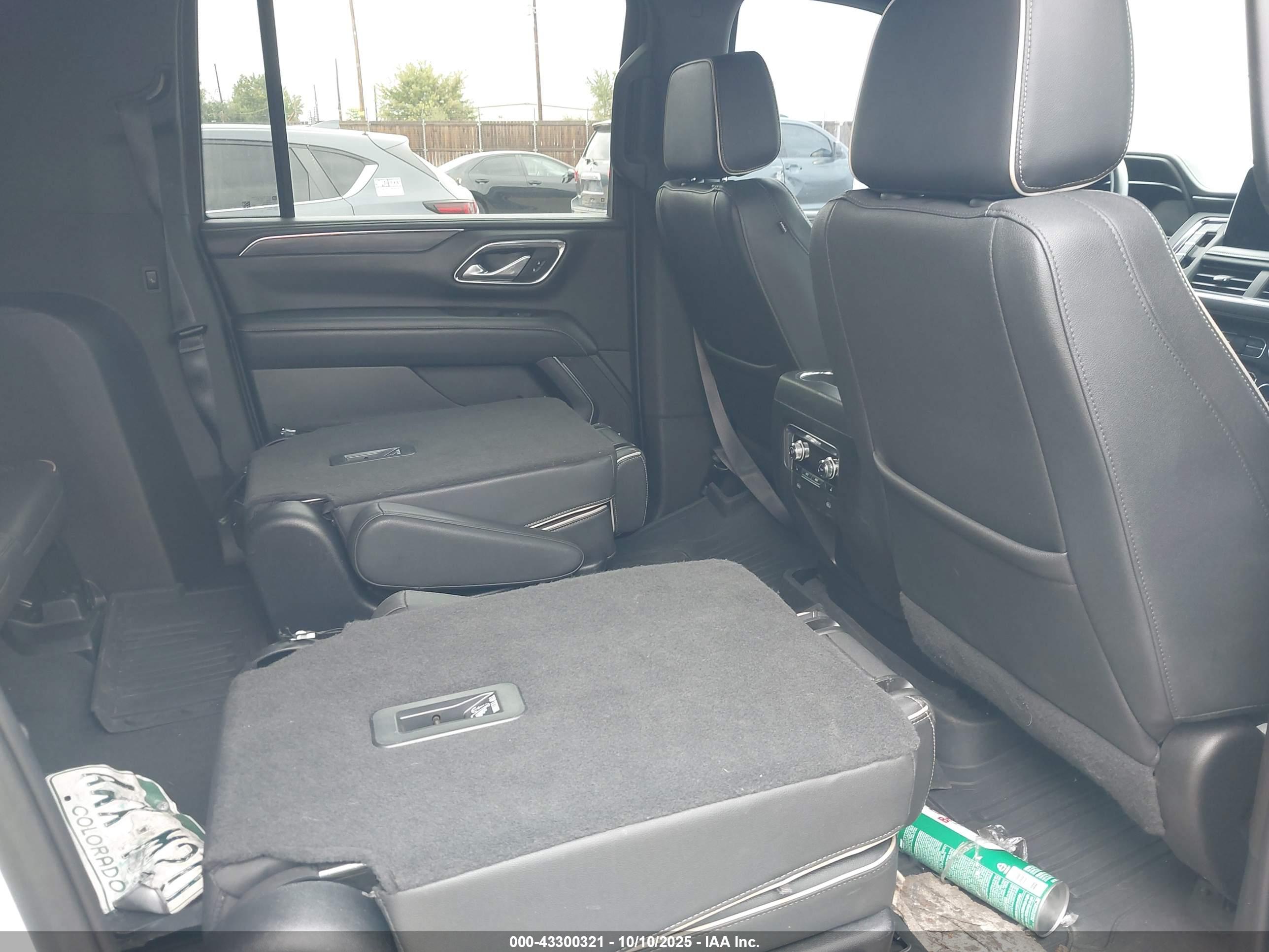 GMC YUKON image 8