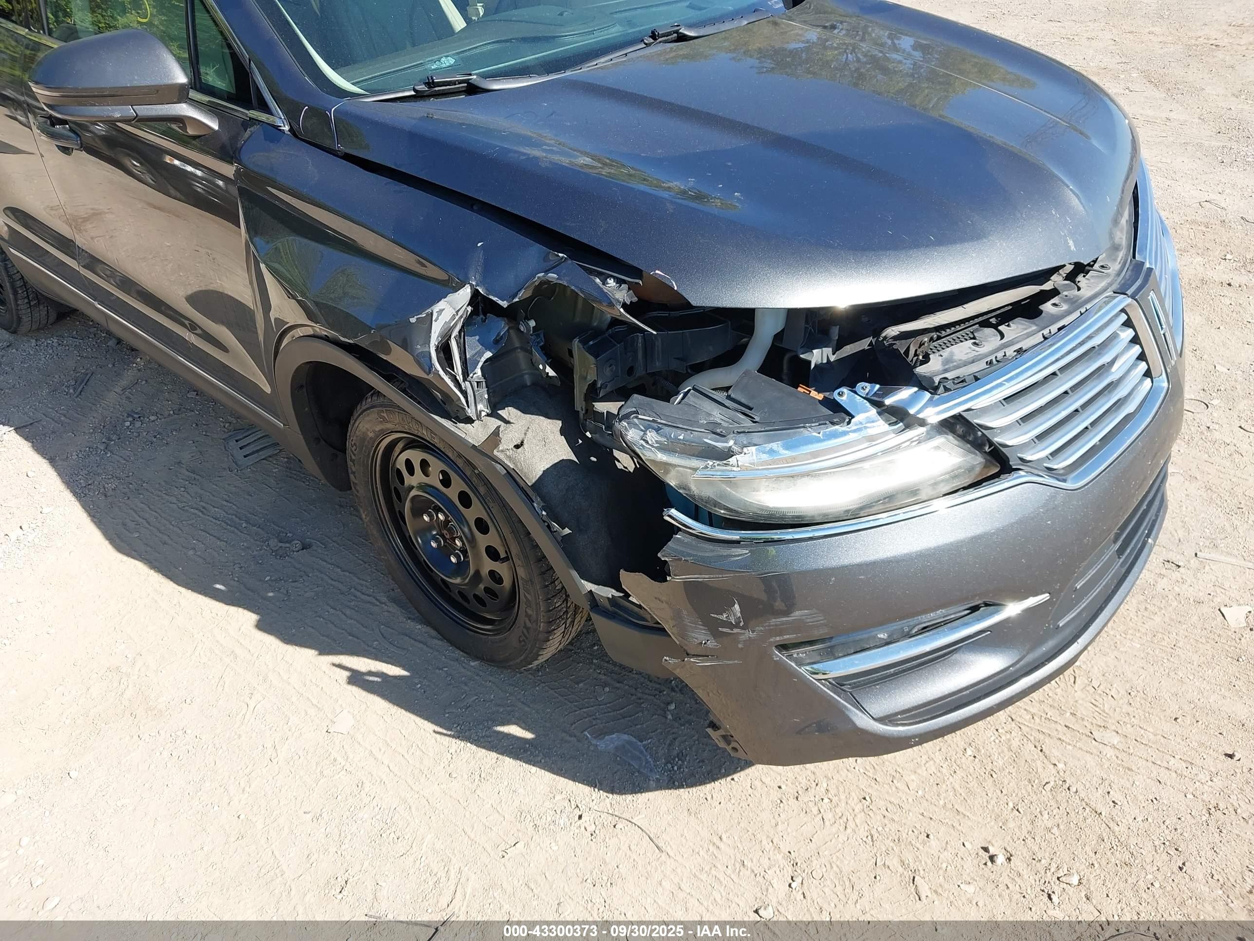 LINCOLN MKC image 6
