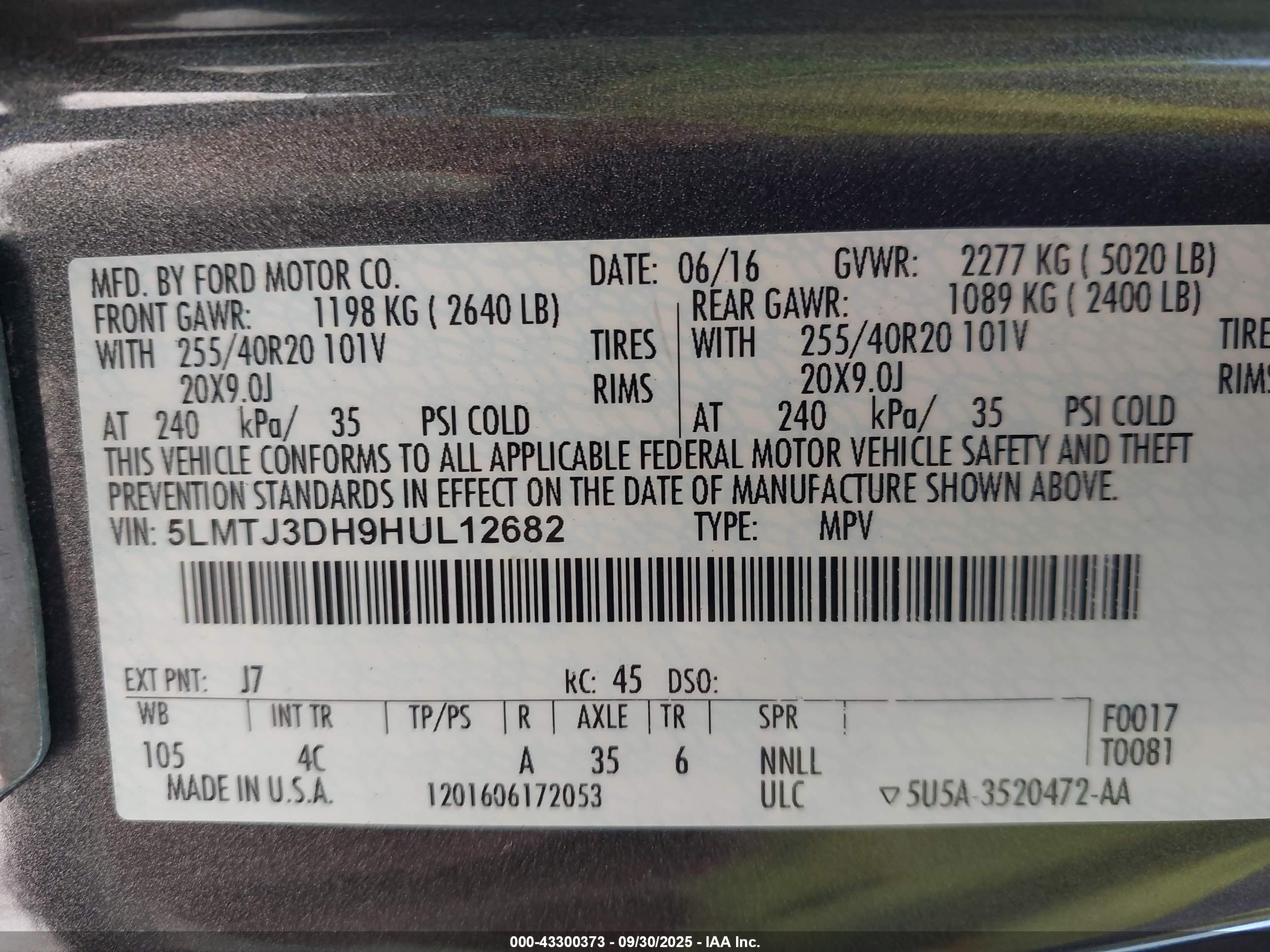 LINCOLN MKC image 9