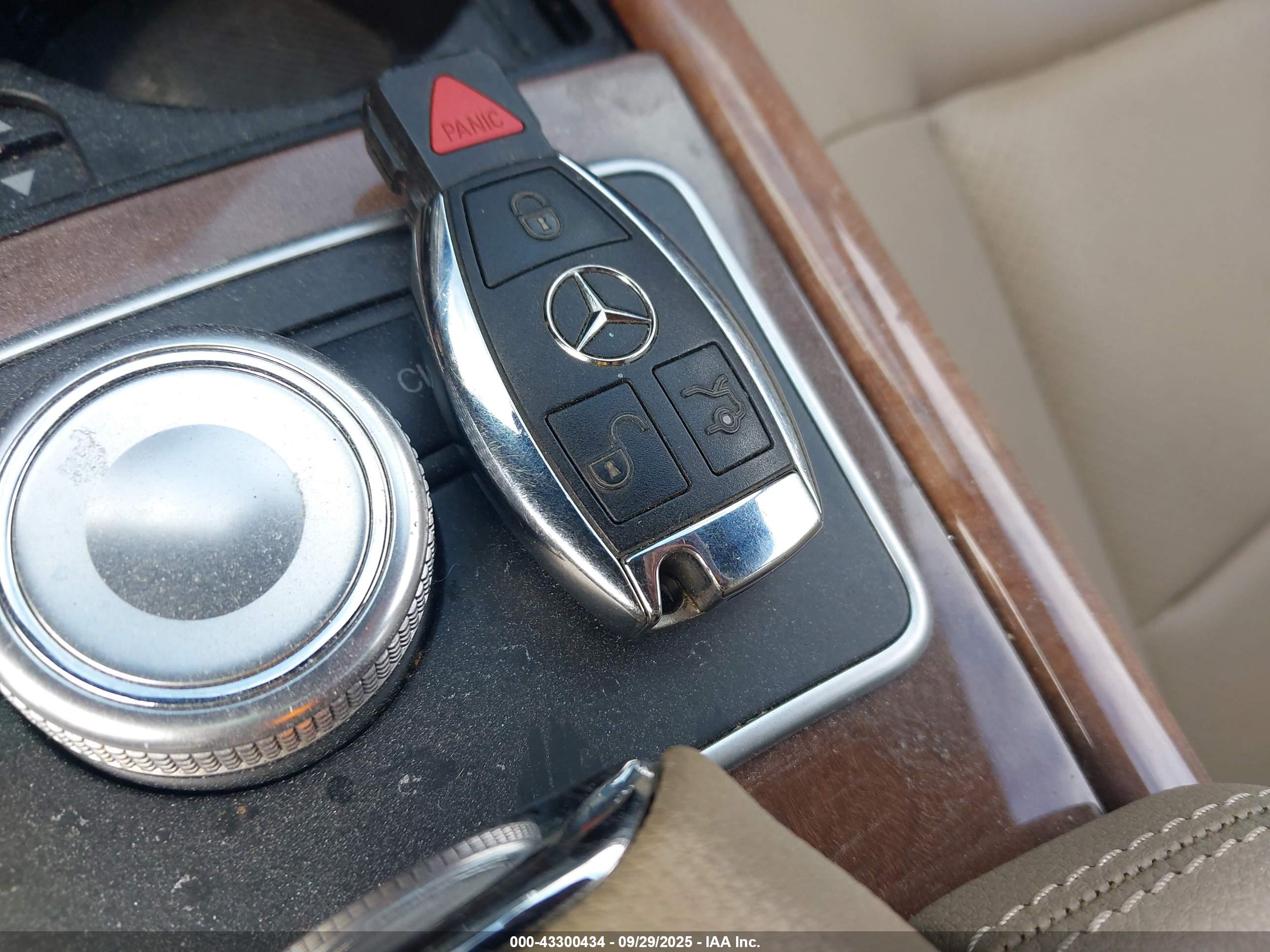 MERCEDES-BENZ E image 11