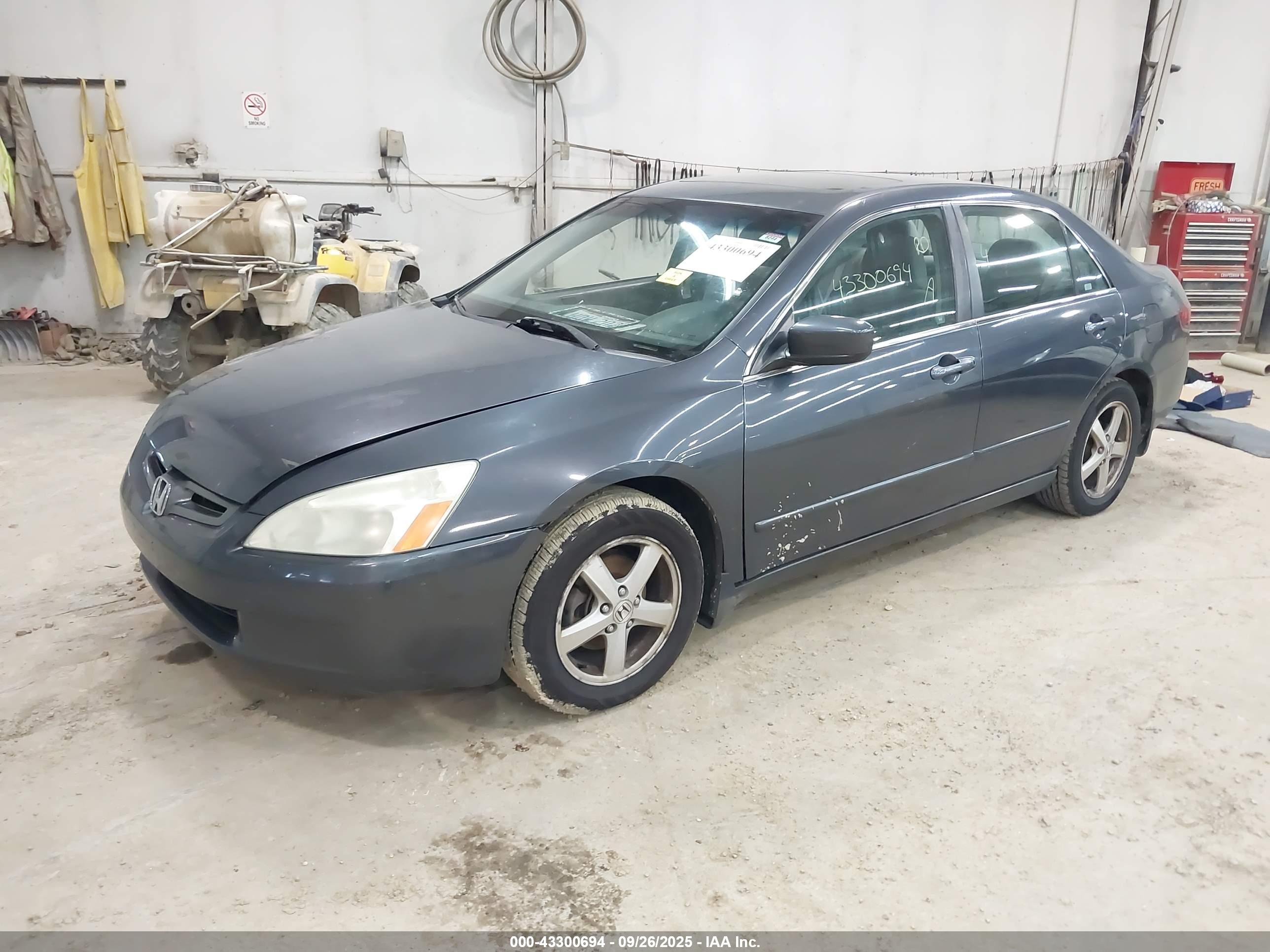 HONDA ACCORD image 2