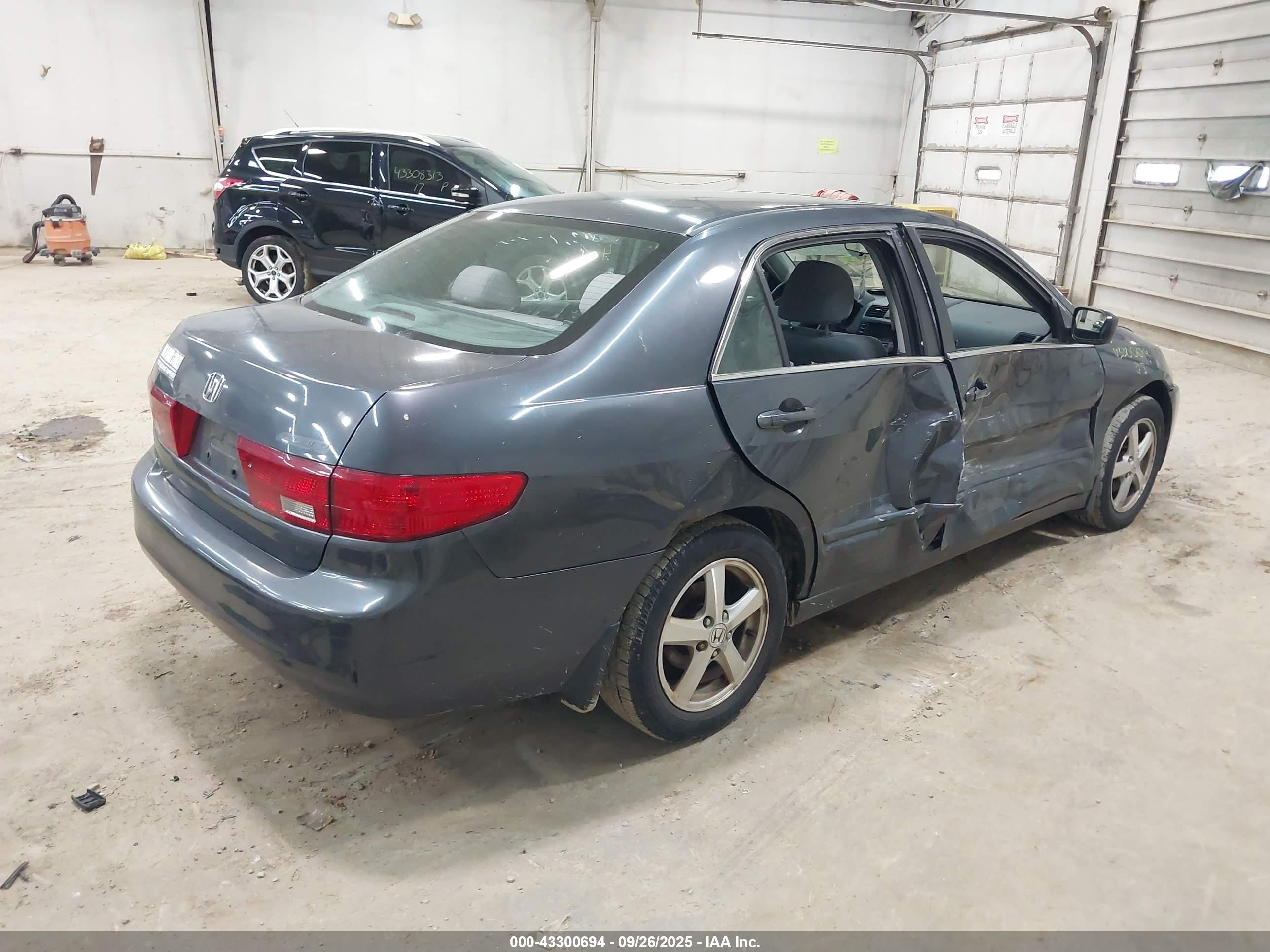 HONDA ACCORD image 4