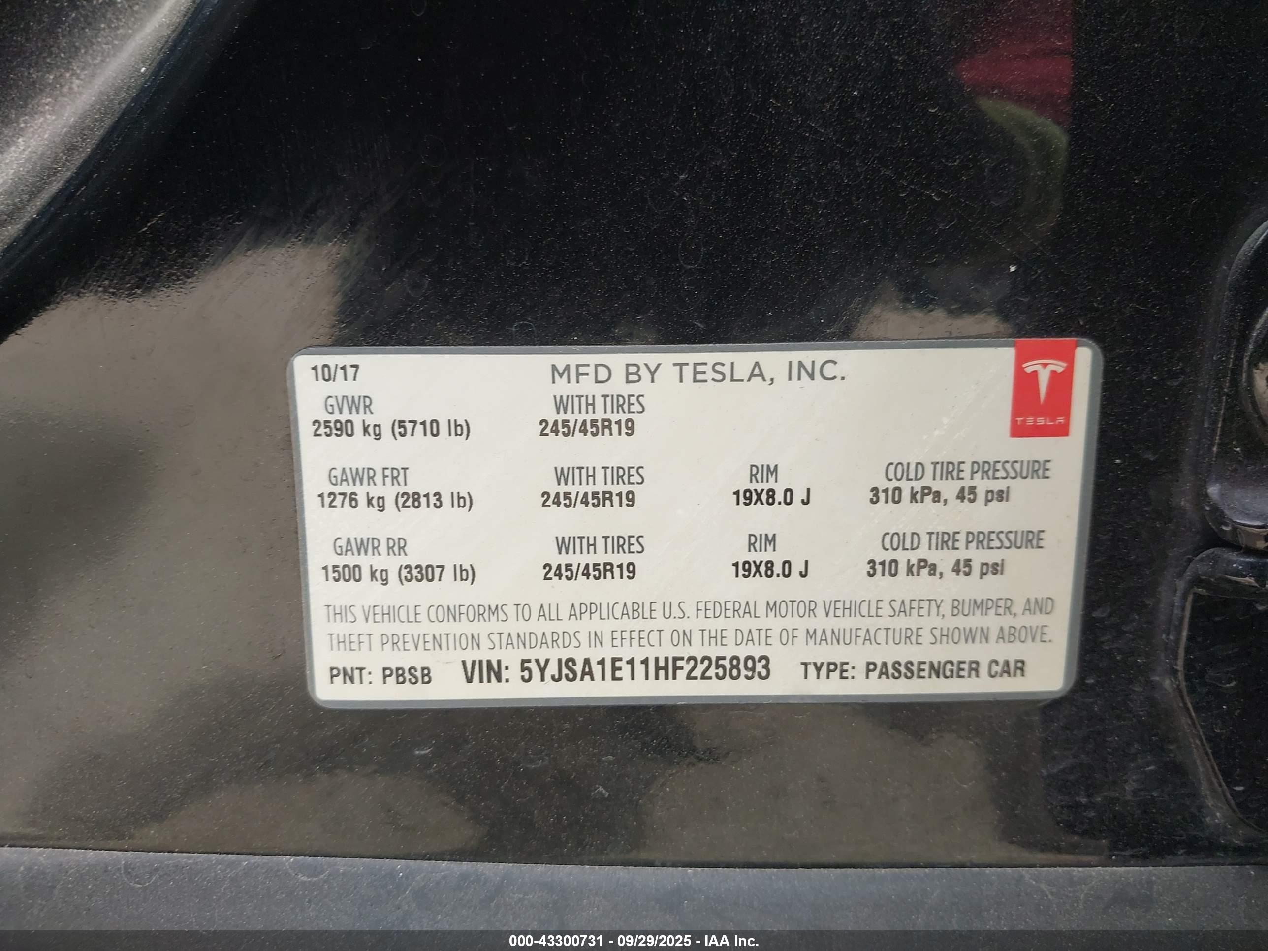 TESLA MODEL image 9