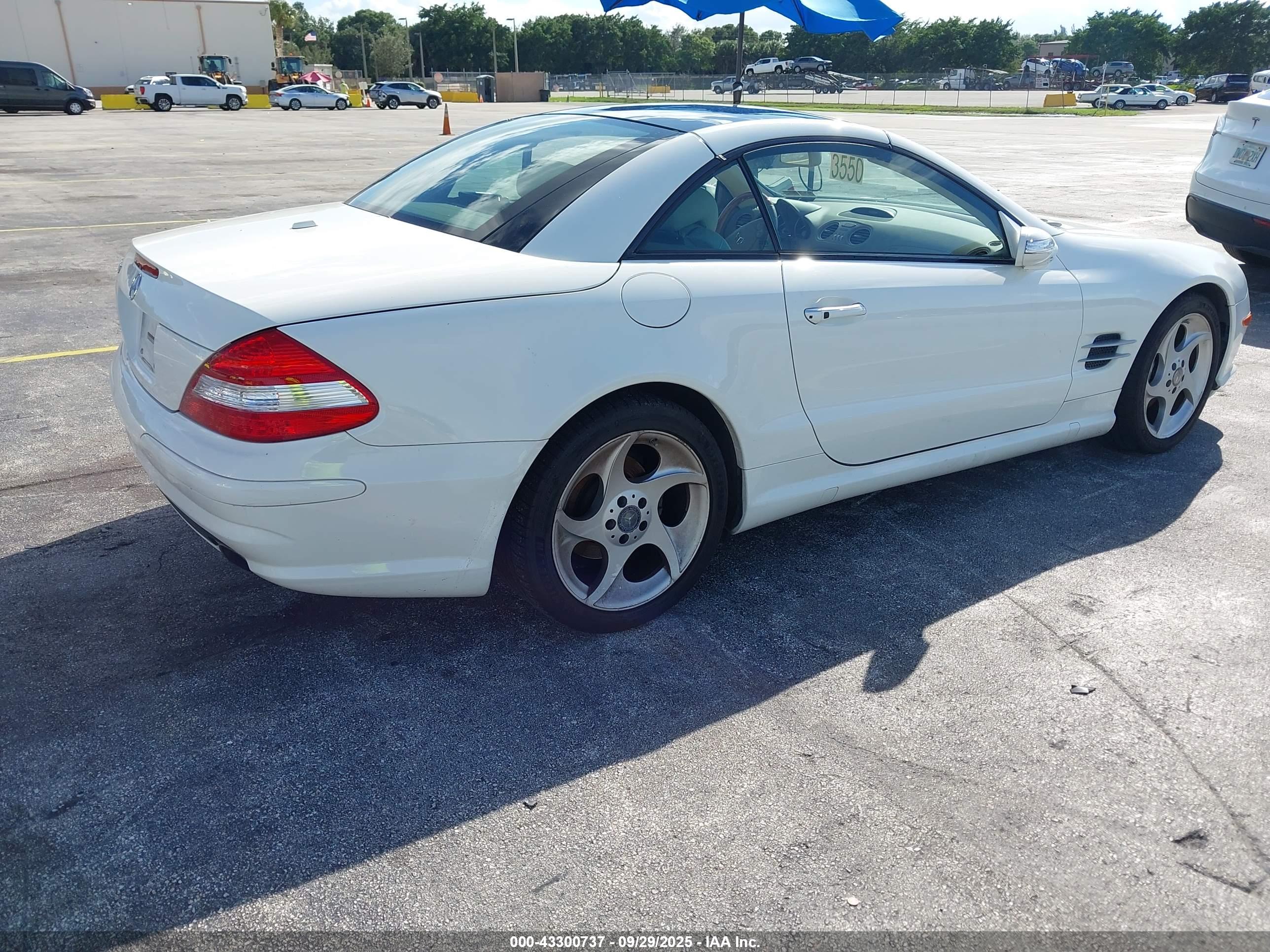 MERCEDES-BENZ SL image 4