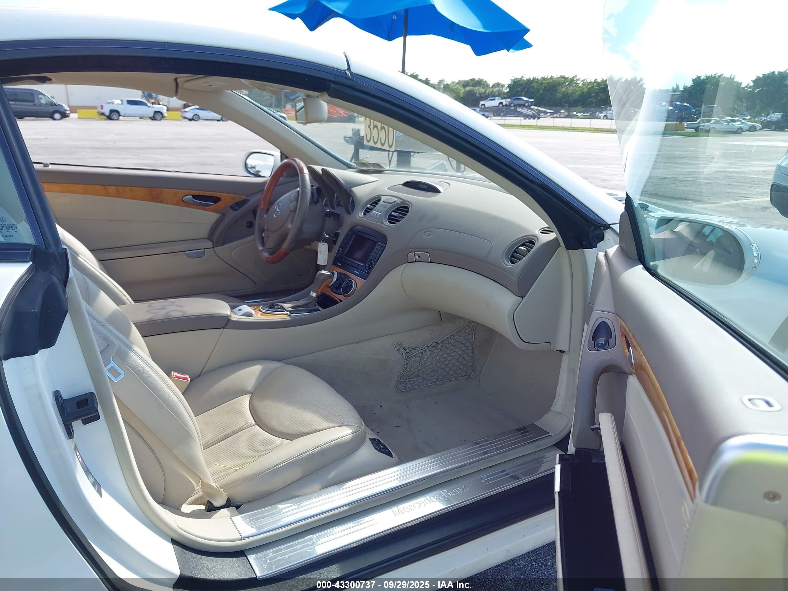 MERCEDES-BENZ SL image 5