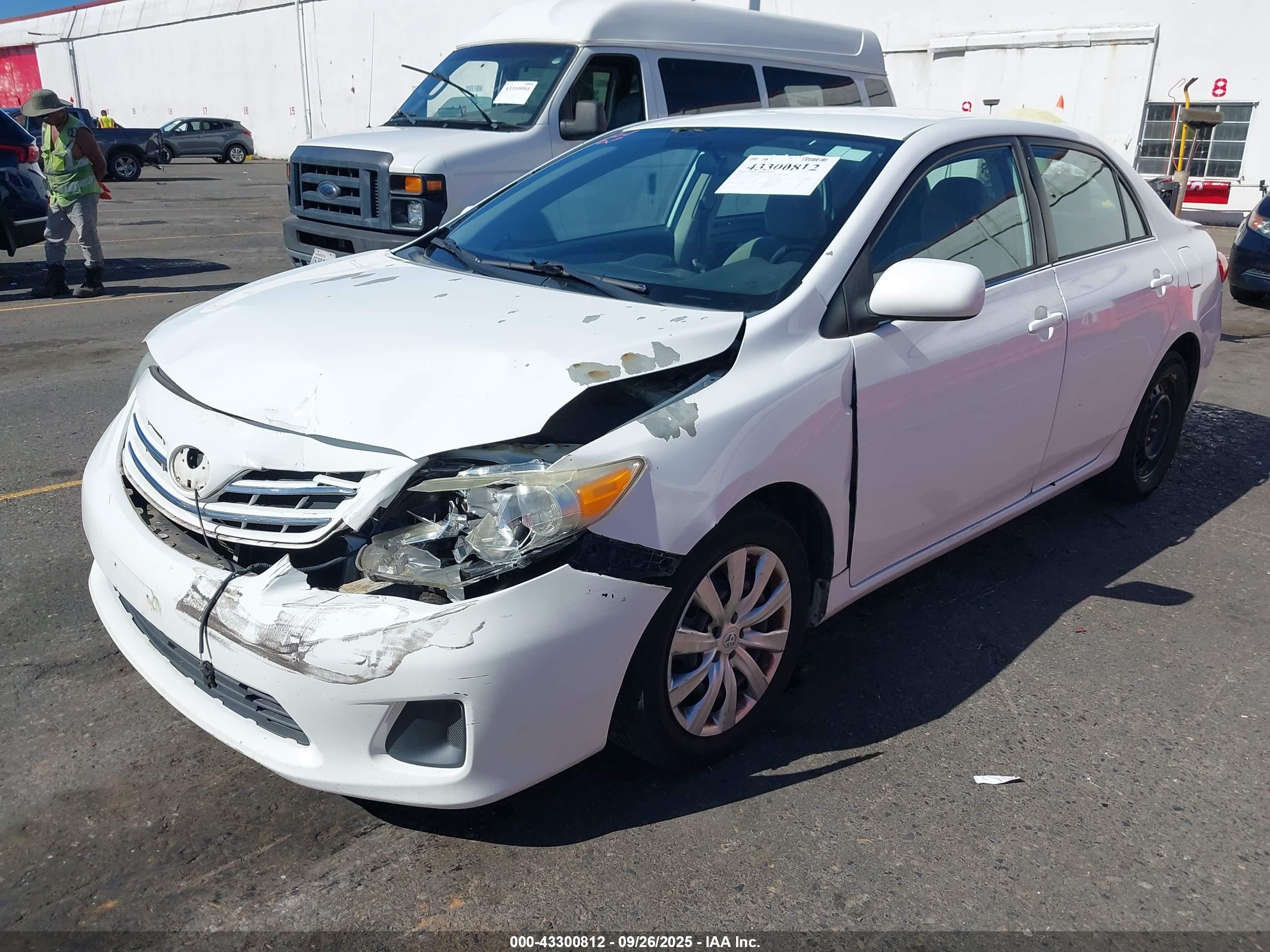 TOYOTA COROLLA image 2